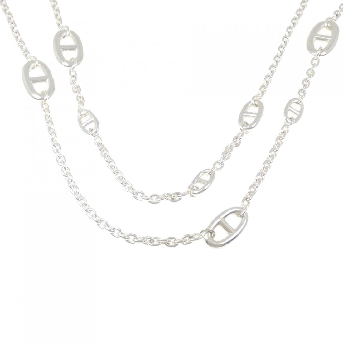 Hermes Farandole Necklace: --- Catalog ---Category: SizeNeck Circumference: 117 cm / 46.06''Category: DesignGender: Men,WomenMaterial: Silver 925Necklace Type: NecklaceCategory: GeneralMPN: H104568B 00Brand: Hermes--- Item