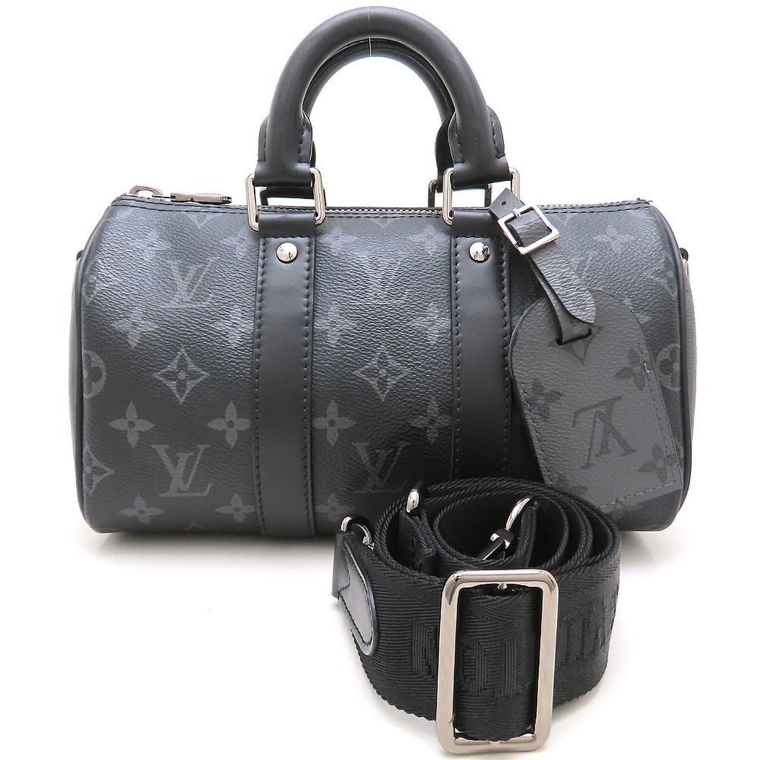 LOUIS VUITTON Monogram Eclipse Keepall Bandoulière 25 M46271 Shoulder Bag Noir Men's 353433: --- Catalog ---Category: SizeSize (HxWxD): 15cm x 25cm x 11cm / 5.9'' x 9.84'' x 4.33''Category: DesignType: Shoulder bagColor: NoirGender: MenClosure: ZipperMaterial: Monogram Eclipse Category: