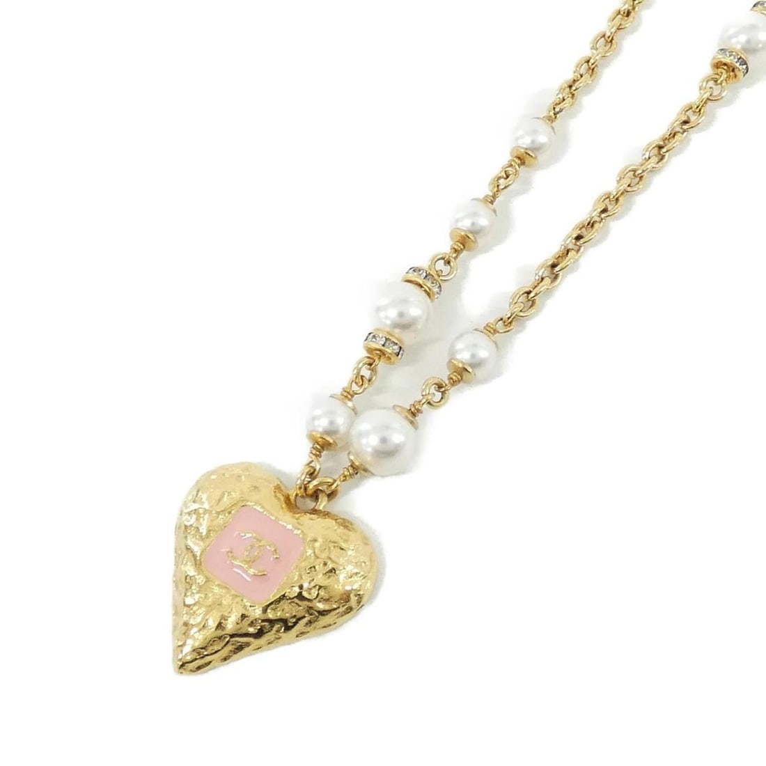 Chanel ABC235 Necklace: --- Catalog ---Category: SizePendant Size: 25mm x 25mm / 0.98'' x 0.98''Neck Circumference: 41 cm - 47.5 cm / 16.14'' - 18.7''Category: DesignColor: Gold, Pink, WhiteGender: WomenMaterial: Artificial