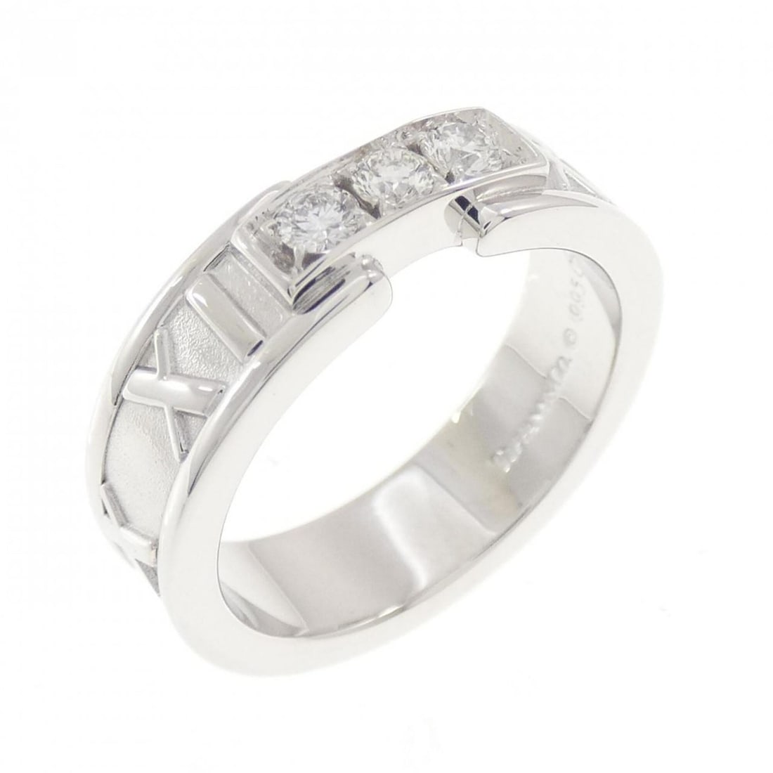 Tiffany Atlas Ring: --- Catalog ---Category: SizeJP Size: 10US Size: 5.5Category: DesignType: Band ringGender: WomenMaterial: White gold (18K)Category: GeneralBrand: Tiffany--- Item List ---Section: ConditionRanking: