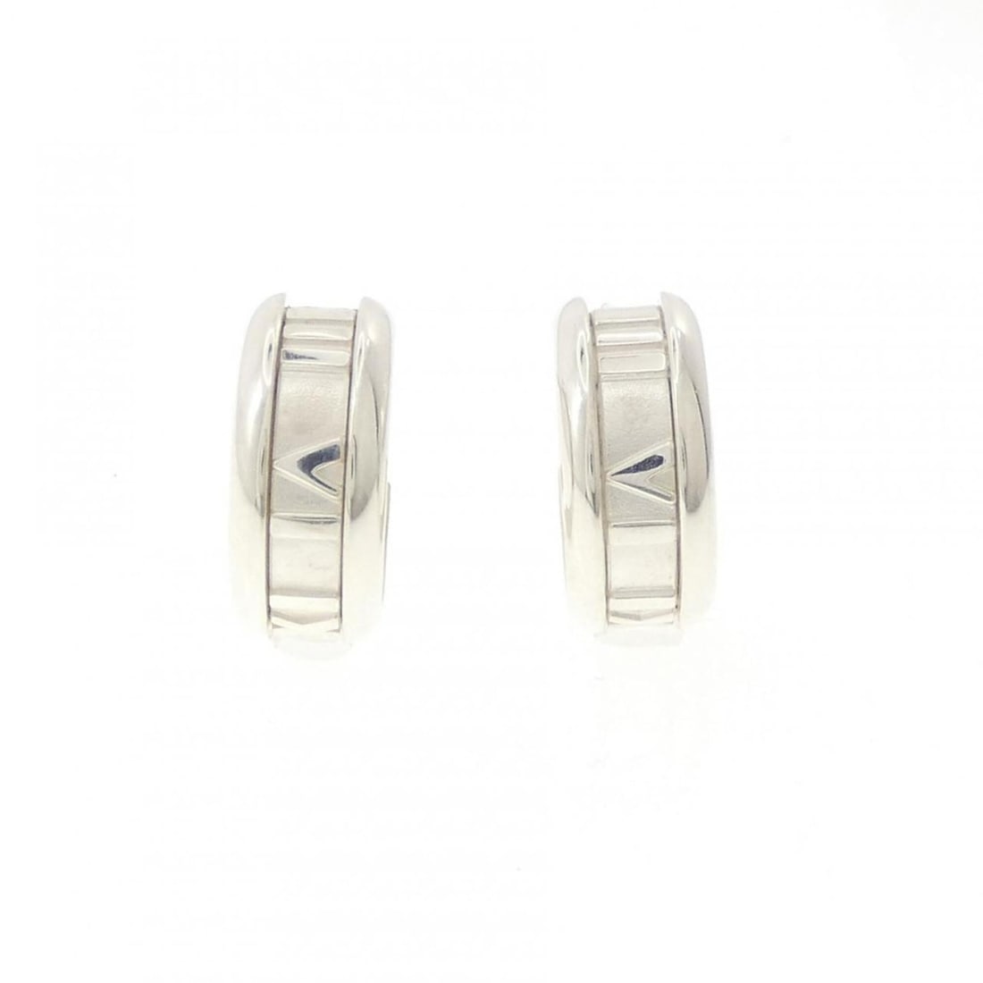 Tiffany & Co. Atlas Numeric Earrings: --- Catalog ---Category: SizeSize (HxWxD): 16.40mm x 6.90mm / 0.65'' x 0.27''Category: DesignType: Hoop earringsGender: WomenMaterial: Silver 925Category: GeneralBrand: Tiffany--- Item List