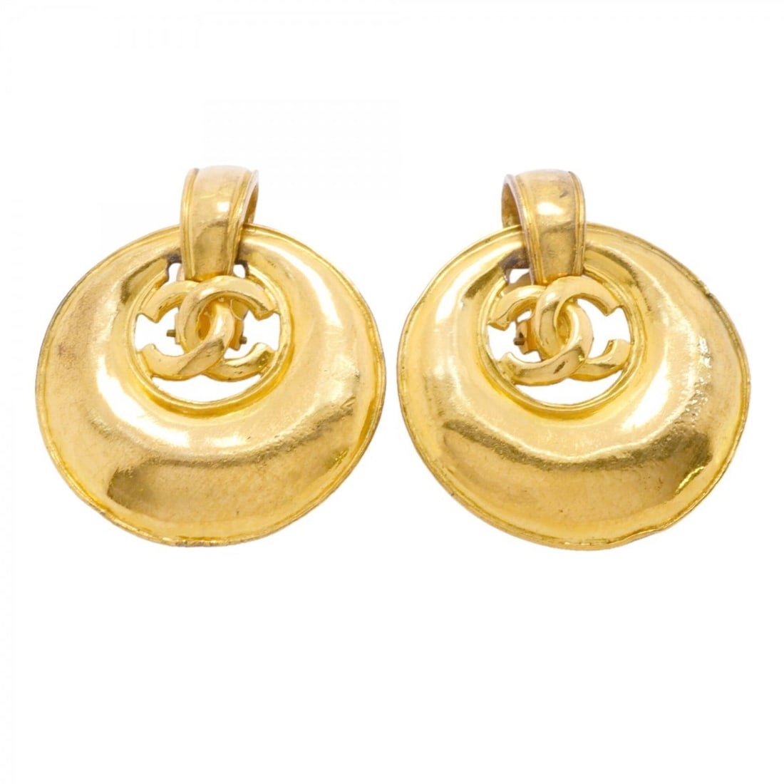 Chanel earrings, Coco Mark, GP plated, gold, women's.: --- Catalog ---Category: SizeSize (HxWxD): 53.30mm x 39.70mm / 2.10'' x 1.56''Category: DesignType: Clip earringsColor: GoldGender: WomenMaterial: Gold platingCategory: GeneralBrand: Chanel--- Item Li