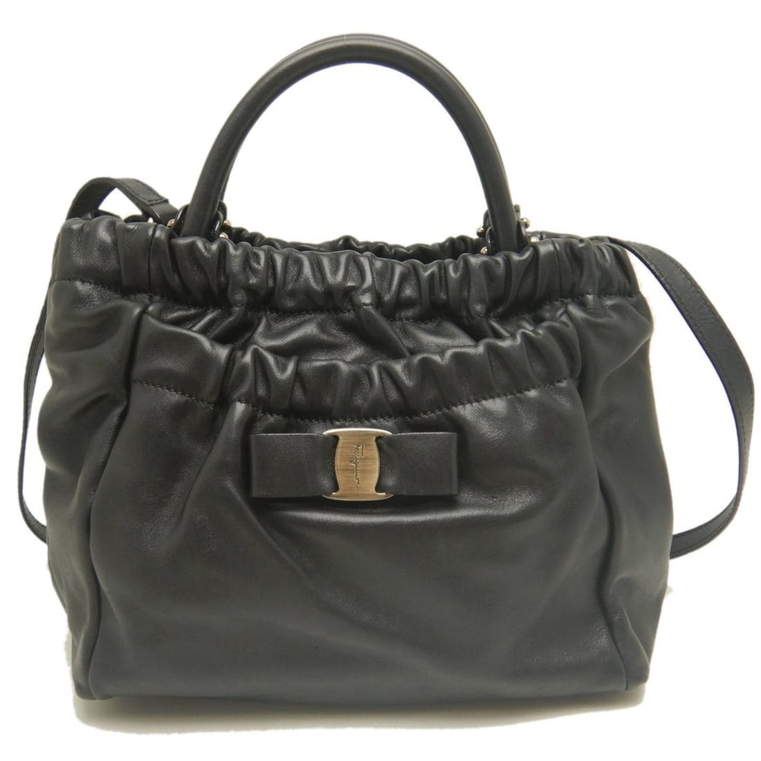 Salvatore Ferragamo Vara GG-21C793 Handbag with Strap, Leather, Black, Women's 254104: --- Catalog ---Category: SizeSize (HxWxD): 20cm x 28cm x 12cm / 7.87'' x 11.02'' x 4.72''Strap Length: 100cm / 39.36''Category: DesignType: HandbagColor: BlackGender: WomenClosure: ZipperMaterial: Lea