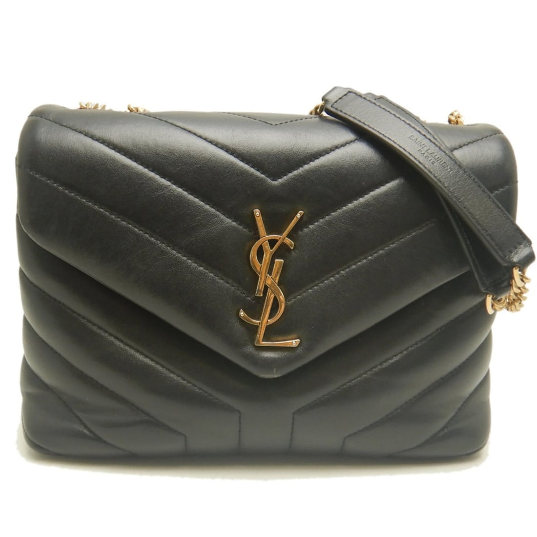YVES SAINT LAURENT LOULOU Small Matelassé Shoulder Bag MAL494699 Lambskin Black Women's 254129: --- Catalog ---Category: SizeSize (HxWxD): 17cm x 23cm x 7.5cm / 6.69'' x 9.05'' x 2.95''Strap Length: 66cm - 114cm / 25.98'' - 44.88''Category: DesignType: Shoulder bagColor: BlackGender: WomenClosur