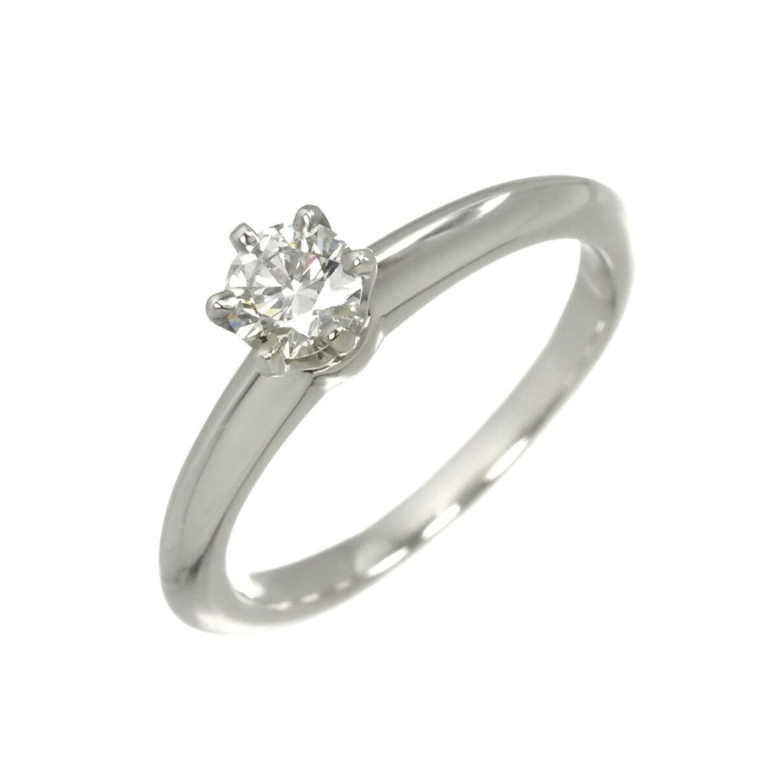 Tiffany & Co. Solitaire Ring with 0.31ct Diamond, Platinum (Pt): --- Catalog ---Category: SizeJP Size: 8.5US Size: 4.5Category: DesignType: Band ringGender: WomenMaterial: Platinum 950Category: GeneralBrand: Tiffany--- Item List ---Section: ConditionRanking: Rank S