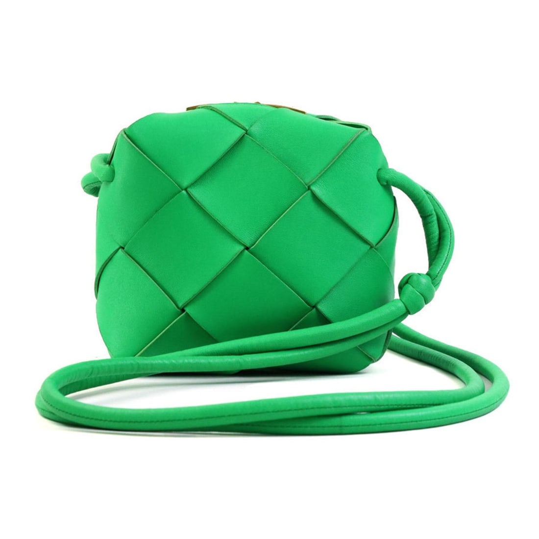 Bottega Veneta shoulder bag, cassette camera leather, green, women's, h32399a: --- Catalog ---Category: SizeSize (HxWxD): 14cm x 14cm x 7cm / 5.51'' x 5.51'' x 2.75''Category: DesignType: Shoulder bagColor: GreenGender: WomenMaterial: Leather Category: GeneralBrand: Bottega Vene