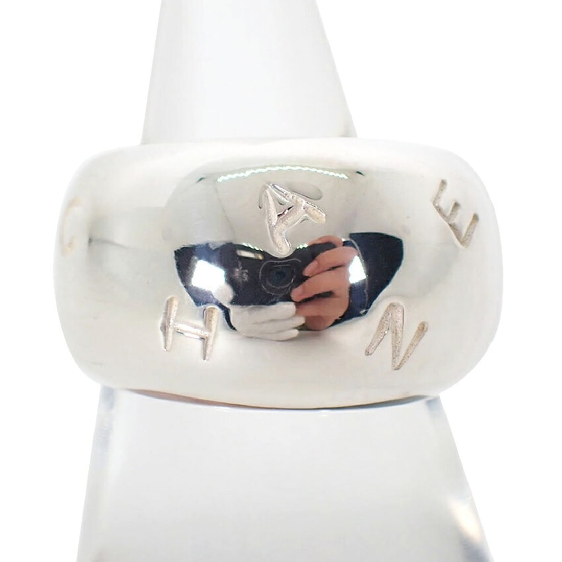 CHANEL 925 Alphabet Ring, Size 11.5: --- Catalog ---Category: SizeUS Size: 6Brand Size: 51Category: DesignType: Band ringGender: WomenMaterial: Sterling silver 925Category: GeneralBrand: Chanel--- Item List ---Section: ConditionRanking: