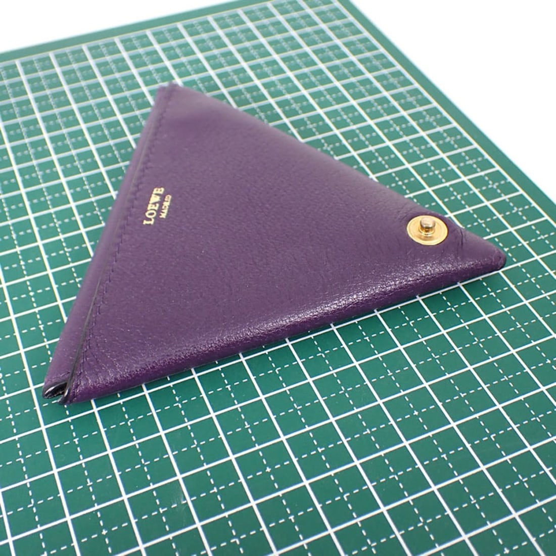 LOEWE Triangle Coin Case - 8
