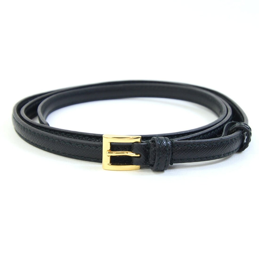Prada Belt 1C4067 Black Leather 80cm Women's Narrow PRADA: --- Catalog ---Category: SizeLength: 82.5cm / 32.48''Category: DesignType: Standard beltColor: BlackGender: WomenMaterial (Strap): Leather Category: GeneralMPN: 1C4067Brand: PradaCountry of Origin: It
