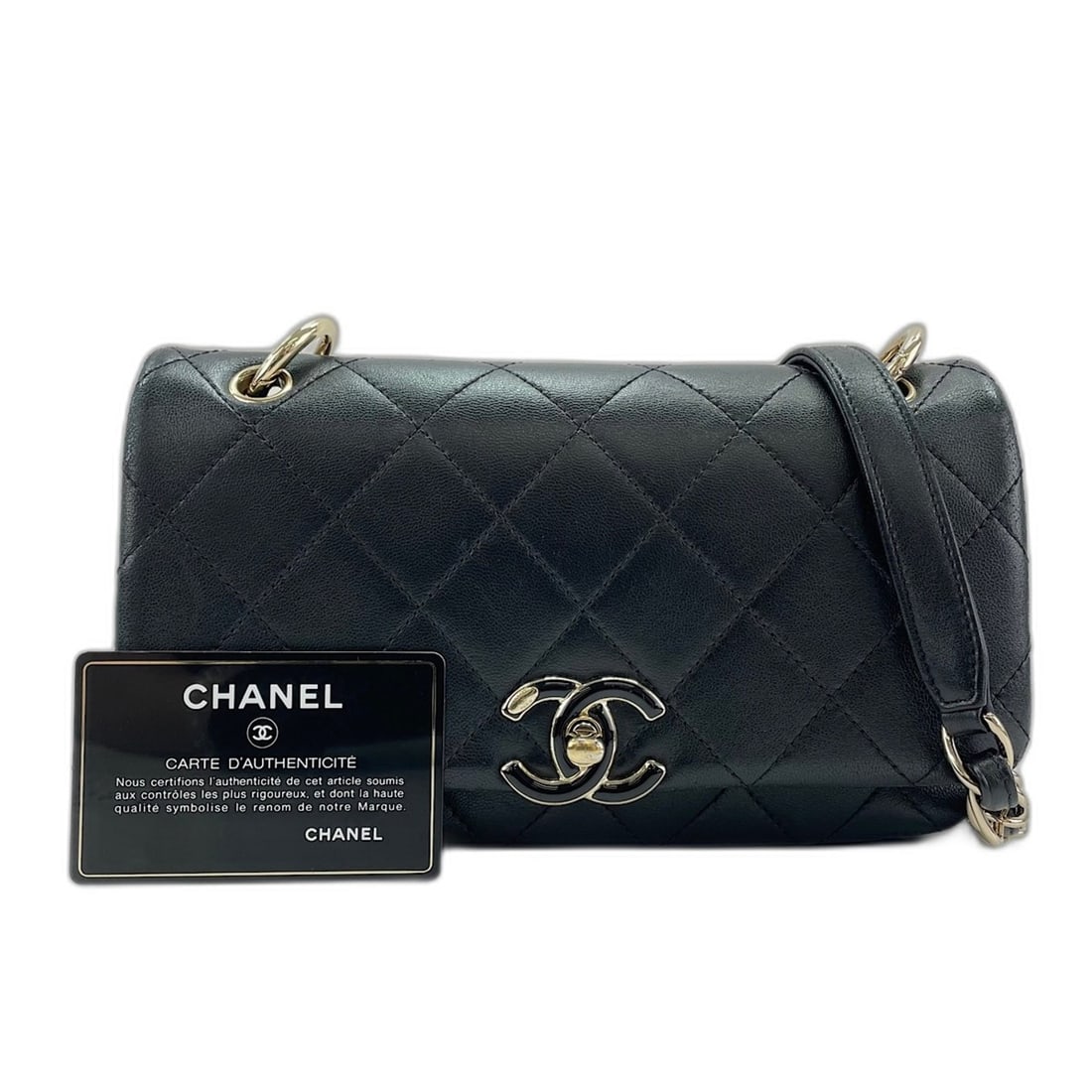 Chanel Matelassé 23 Shoulder Bag, Black: --- Catalog ---Category: SizeSize (HxWxD): 13cm x 22cm x 6cm / 5.11'' x 8.66'' x 2.36''Category: DesignType: Shoulder bagColor: BlackGender: WomenCategory: GeneralBrand: Chanel--- Item List