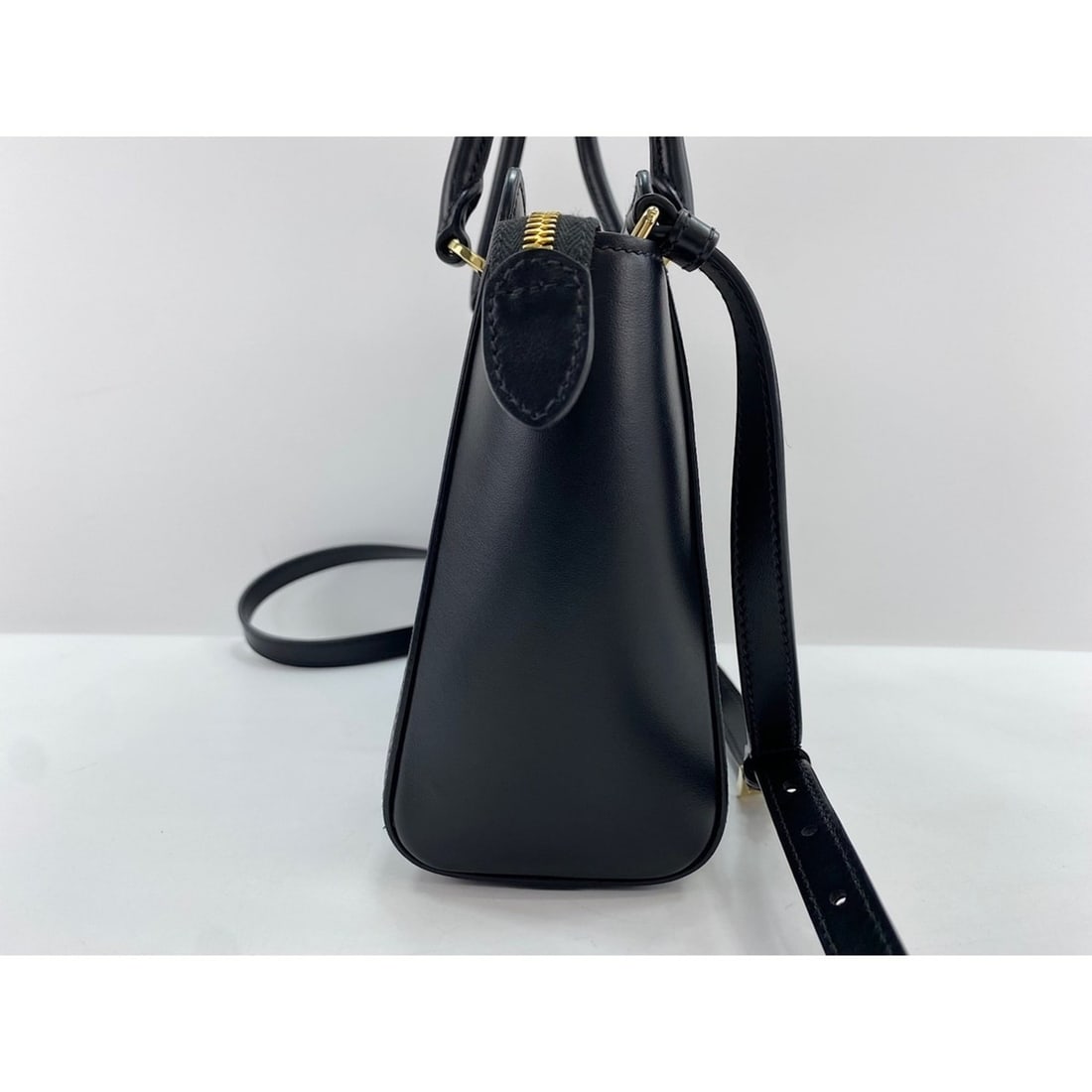 Prada handbag, black - 6