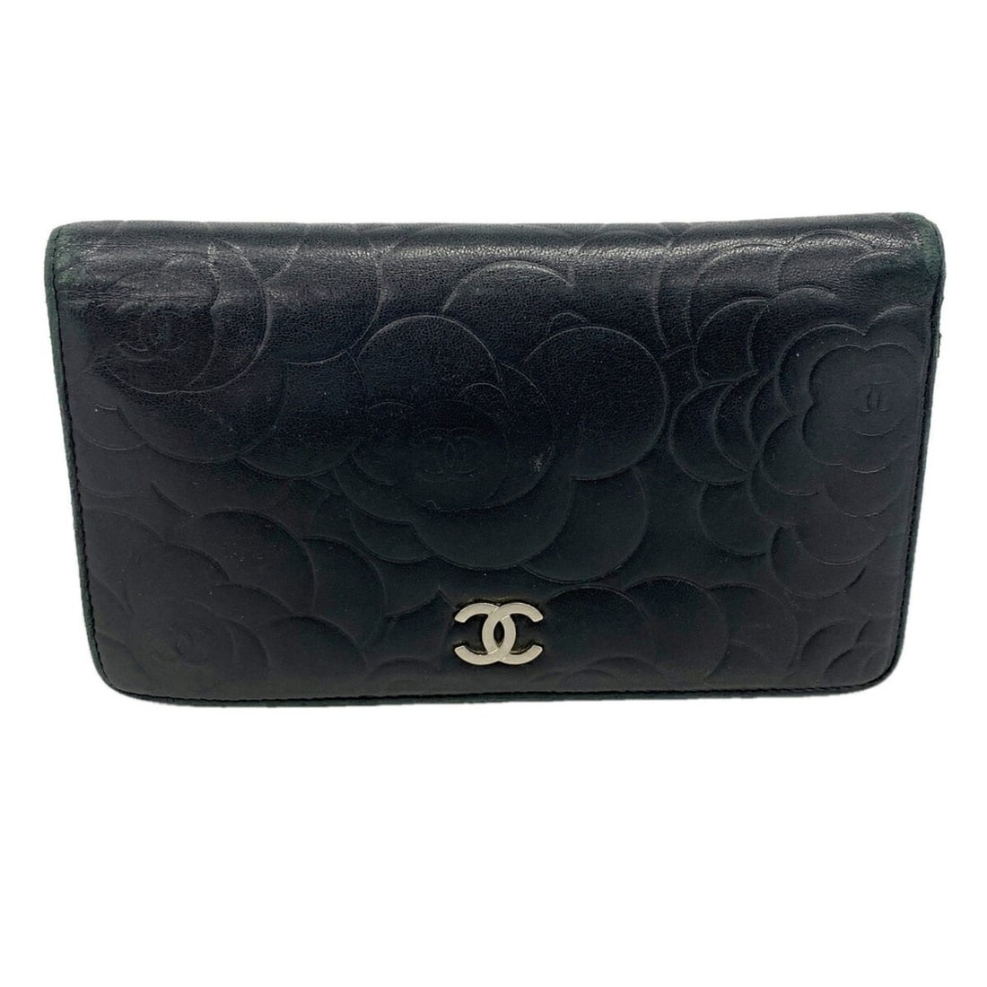 Chanel long wallet, Camellia design, lambskin, black, women's.: --- Catalog ---Category: SizeSize (HxWxD): 10.5cm x 18cm x 1.5cm / 4.13'' x 7.08'' x 0.59''Category: DesignType: Long wallet (bi-fold)Color: BlackGender: WomenMaterial: Leather Leather/Fur Type: Lambs