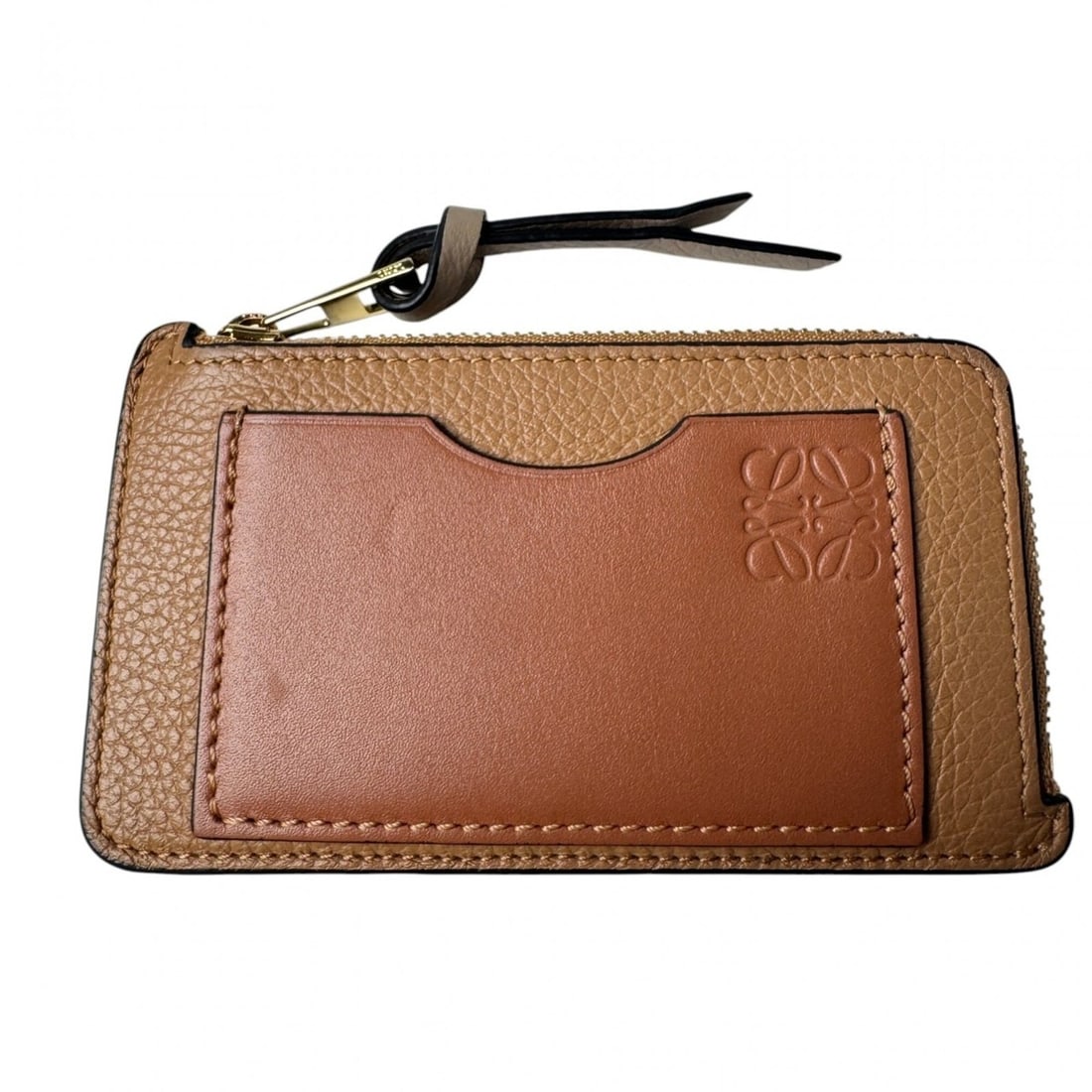 Loewe Fragment Case Coin Card Holder C660Z40X04 Women's: --- Catalog ---Category: SizeSize (HxWxD): 7.5cm x 13cm / 2.95'' x 5.11''Category: DesignType: Coin purse/coin caseGender: WomenMaterial: Leather Category: GeneralBrand: Loewe--- Item List ---Section: