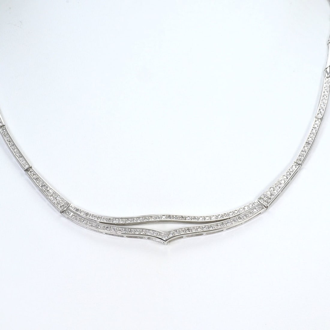 18K (18-karat white gold) necklace with a 1.00 ct diamond, card included, total weight 20.8g, 43cm