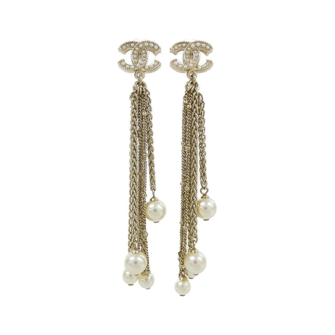 Chanel AB0672 Earrings: --- Catalog ---Category: SizeSize (HxWxD): 90.00mm x 15.00mm / 3.54'' x 0.59''Category: DesignType: Chain earringsColor: Gold, WhiteStone: Artificial pearlGender: WomenCategory: GeneralMPN: