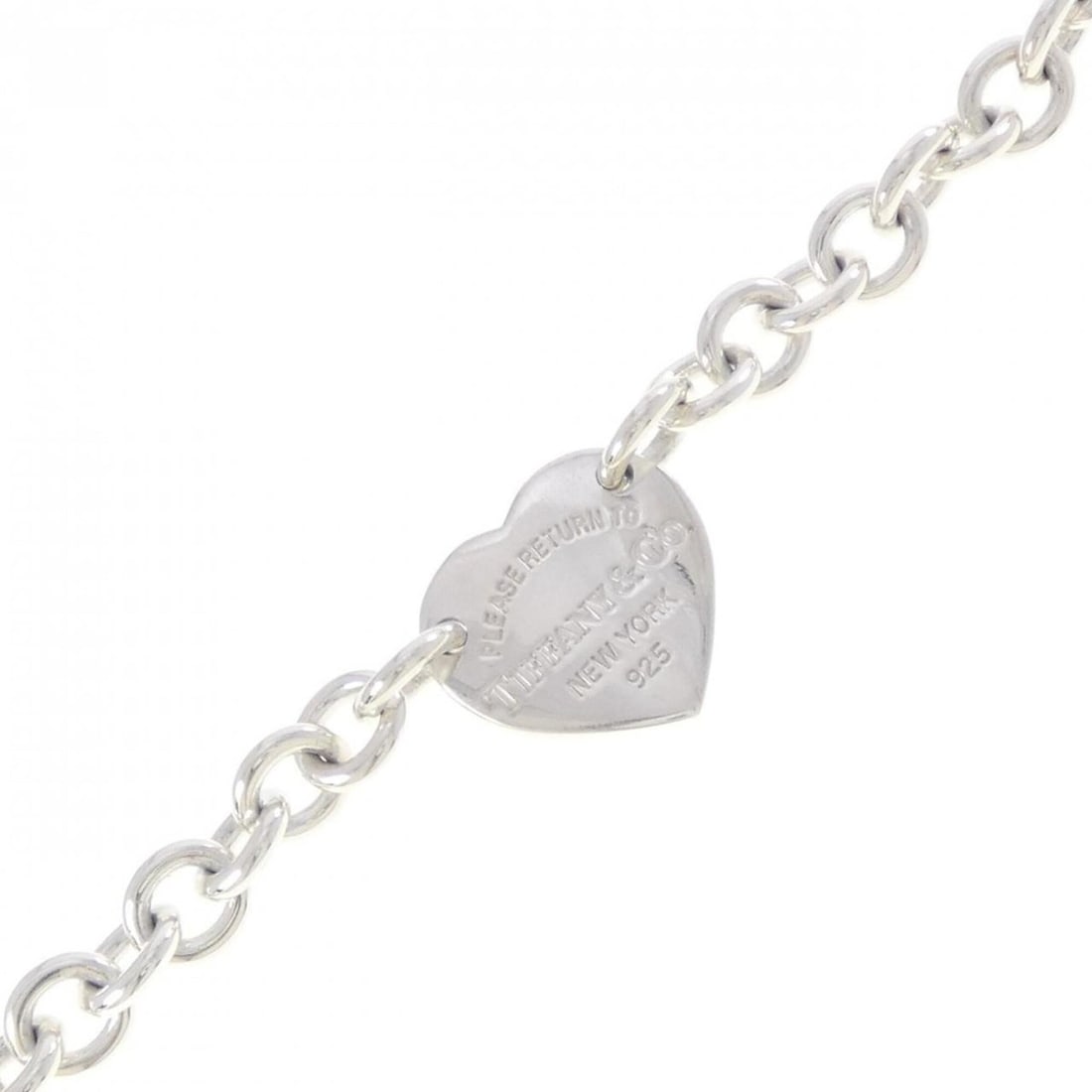 Tiffany & Co. Return to Heart Tag Bracelet: --- Catalog ---Category: SizeLength: 17cm / 6.69''Category: DesignType: Charm braceletColor: SilverGender: WomenMaterial: Silver 925Category: GeneralBrand: Tiffany--- Item List ---Section: ConditionRa