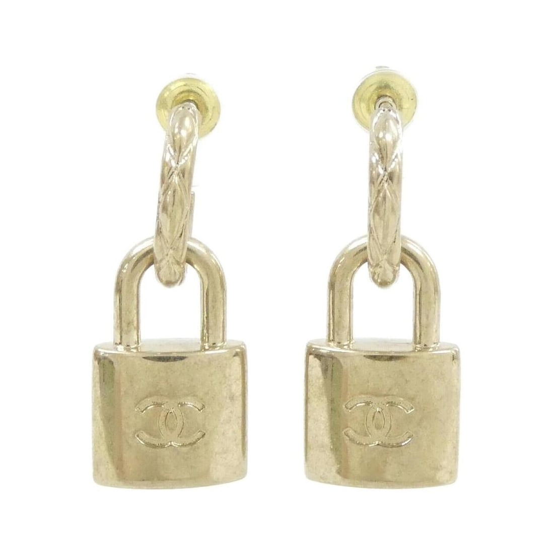 Chanel AB5936 Earrings: --- Catalog ---Category: SizeSize (HxWxD): 30.00mm x 12.00mm / 1.18'' x 0.47''Category: DesignType: Stud earringsColor: GoldGender: WomenCategory: GeneralMPN: AB5936Brand: Chanel--- Item List
