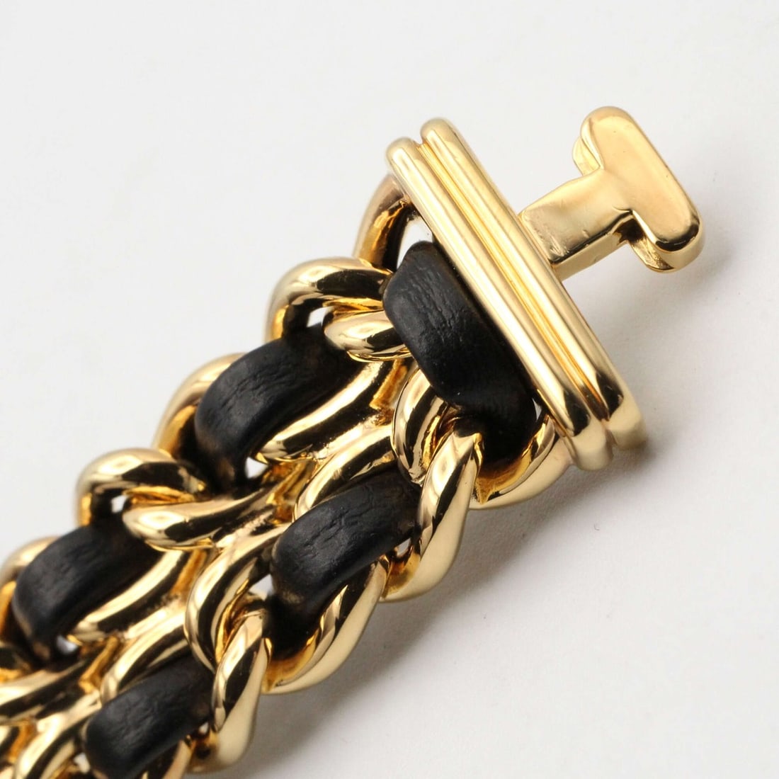 Cartier 2C Charm - 13