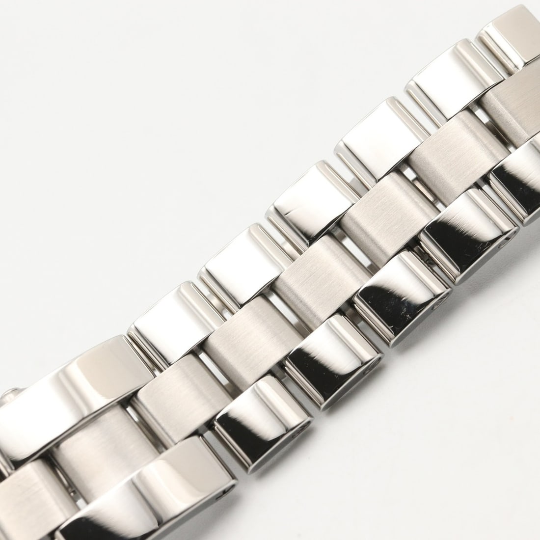 Cartier wedding ring - 18