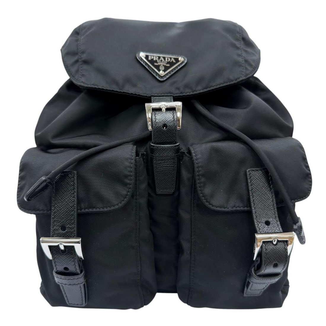 PRADA 1BZ677 Small Re-Nylon Backpack with Triangle Logo, Black, Women's, Made in Italy, Dust Bag.: --- Catalog ---Category: SizeSize (HxWxD): 29cm x 24cm x 11.5cm / 11.41'' x 9.44'' x 4.52''Category: DesignType: BackpackColor: BlackGender: WomenMaterial: Nylon Category: GeneralMPN: 1BZ677Brand: Pra