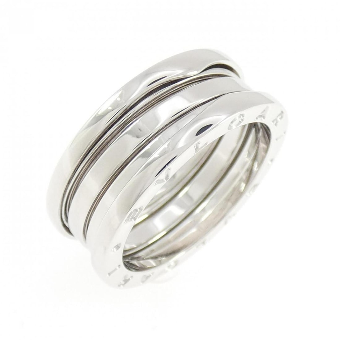 Bvlgari B.zero1 3-band ring: --- Catalog ---Category: SizeUS Size: 10Brand Size: 60Category: DesignType: Band ringGender: WomenMaterial: White gold (18K)Category: GeneralBrand: Bvlgari--- Item List ---Section: ConditionRanking: R