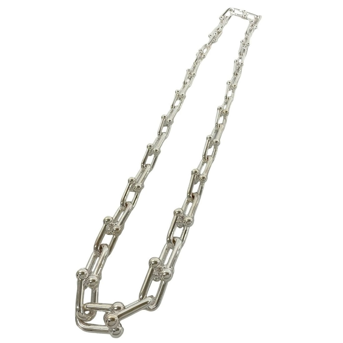 TIFFANY&Co. Tiffany HardWear Graduated Link Necklace, Sterling Silver 925, Accessory, Item No. 75904: --- Catalog ---Category: SizeNeck Circumference: 45 cm / 17.71''Category: DesignColor: SilverGender: WomenMaterial: Silver 925Necklace Type: NecklaceCategory: GeneralBrand: Tiffany--- Item List ---Sec