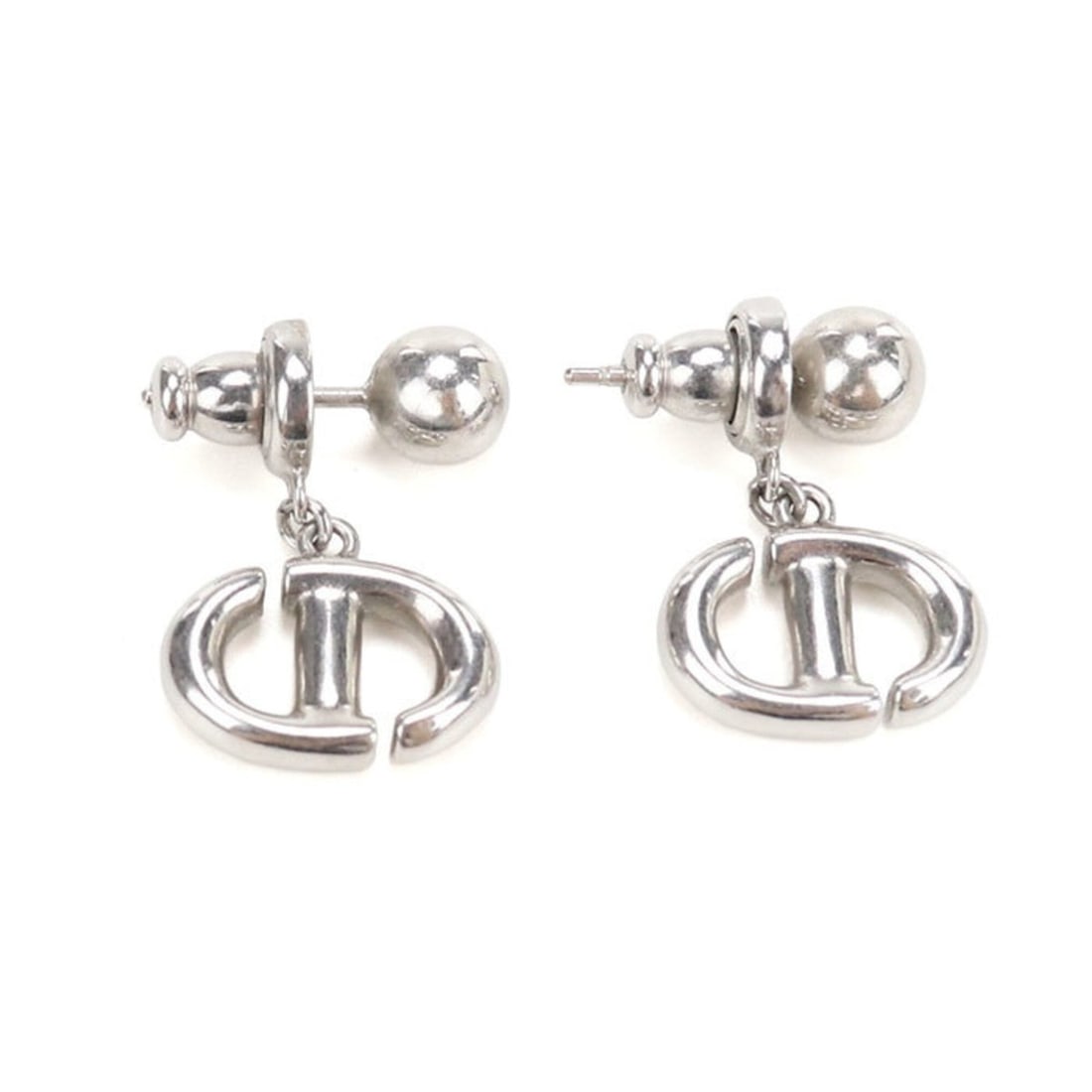 Christian Dior DIOR Dior Earrings CD NAVY Women's Silver: --- Catalog ---Category: DesignType: Stud earringsColor: SilverGender: WomenMaterial: MetalCategory: GeneralBrand: Christian Dior--- Item List ---Section: ConditionRanking: Rank A Used - A few traces 
