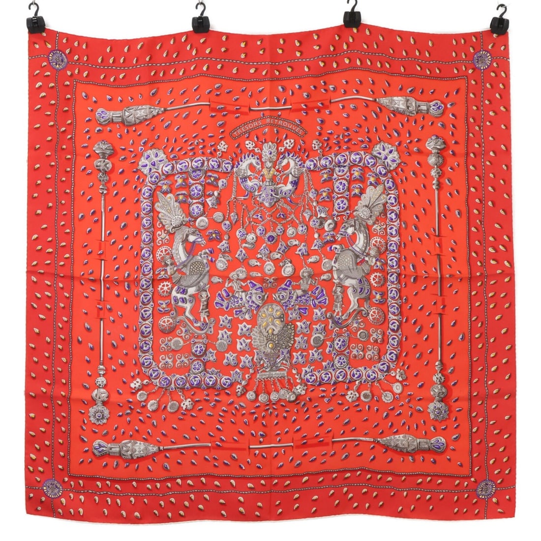 HERMES TRESORS RETROUVES Silk Scarf, Red, Women's: --- Catalog ---Category: SizeSize (LxW): 88cm x 89cm / 34.64'' x 35.03''Category: DesignType: ScarfColor: Red colorGender: WomenMaterial: Silk Category: GeneralBrand: Hermes--- Item List ---Section: C