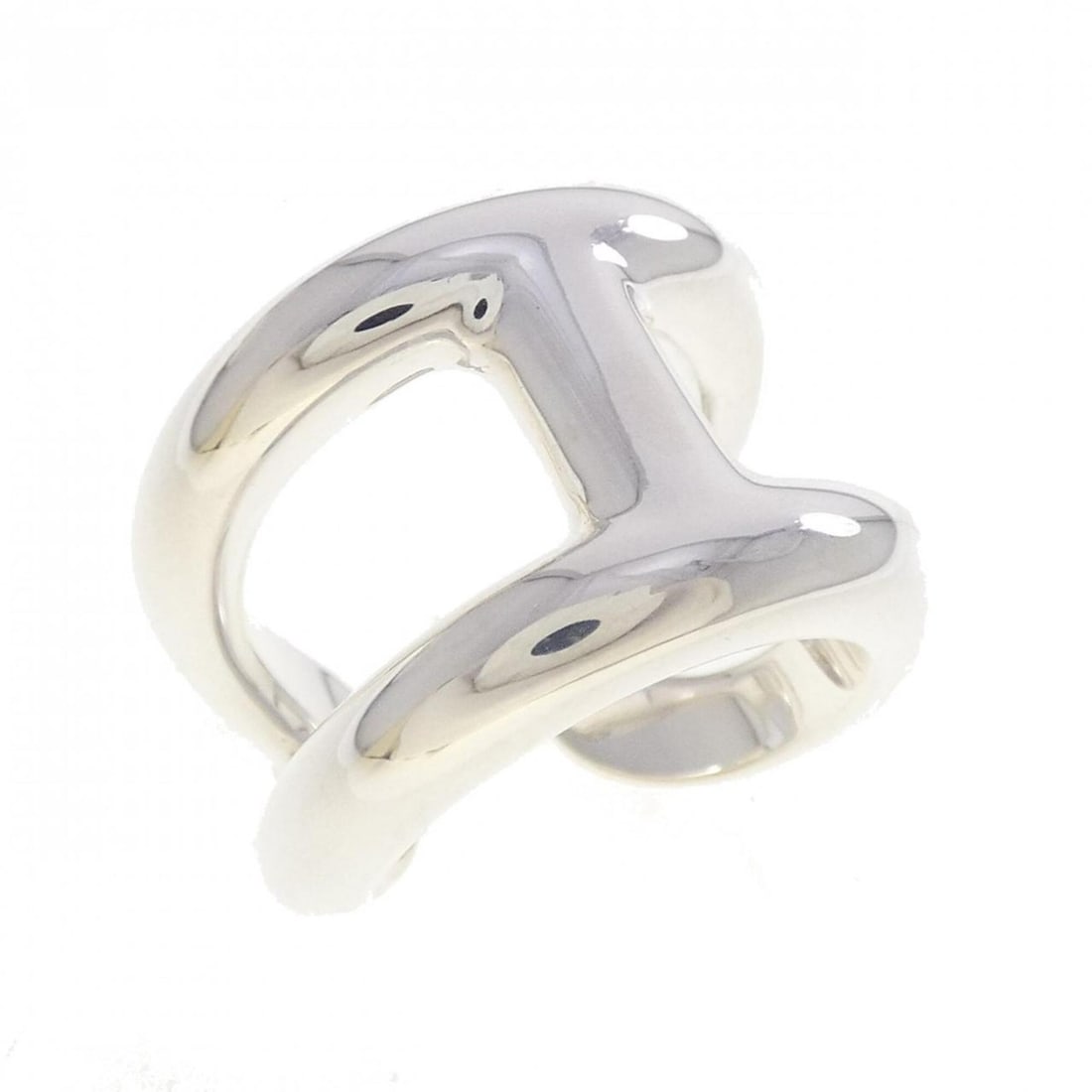Hermes Hermès Osmo's Large Ring: --- Catalog ---Category: SizeUS Size: 6.5Brand Size: 53Category: DesignType: Band ringGender: WomenMaterial: Silver 925Category: GeneralMPN: H102536BBrand: Hermes--- Item List ---Section: ConditionRan