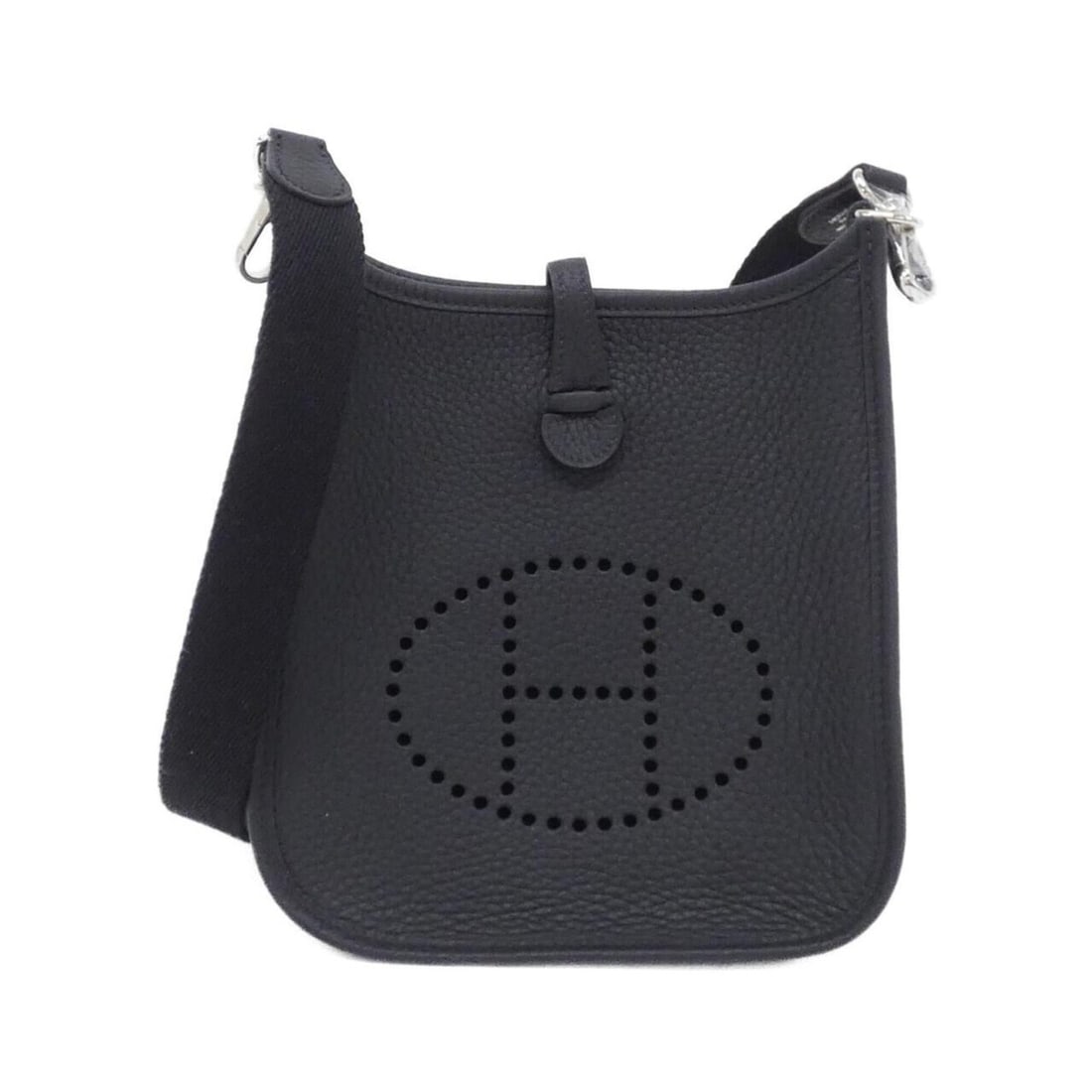 Hermes Evelyne Amazon 16cm 069426CK Shoulder Bag: --- Catalog ---Category: SizeSize (HxWxD): 18cm x 17cm x 6cm / 7.08'' x 6.69'' x 2.36''Category: DesignType: Shoulder bagColor: BlackGender: Men,WomenMaterial: Taurillon clemence leather Hardware