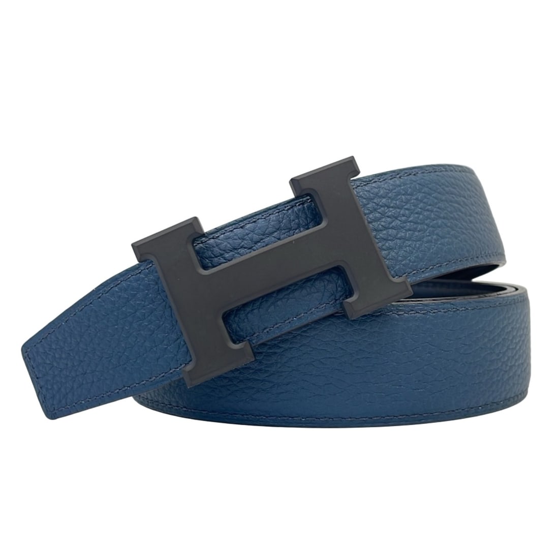 HERMES Constance Leather Belt, Matte Black Hardware, Size 100, Black/Blue, Men's: --- Catalog ---Category: SizeLength: 96cm - 103cm / 37.79'' - 40.55''Category: DesignType: Standard beltColor: Black, BlueGender: MenMaterial (Strap): Leather Category: GeneralBrand: Hermes--- Item Li