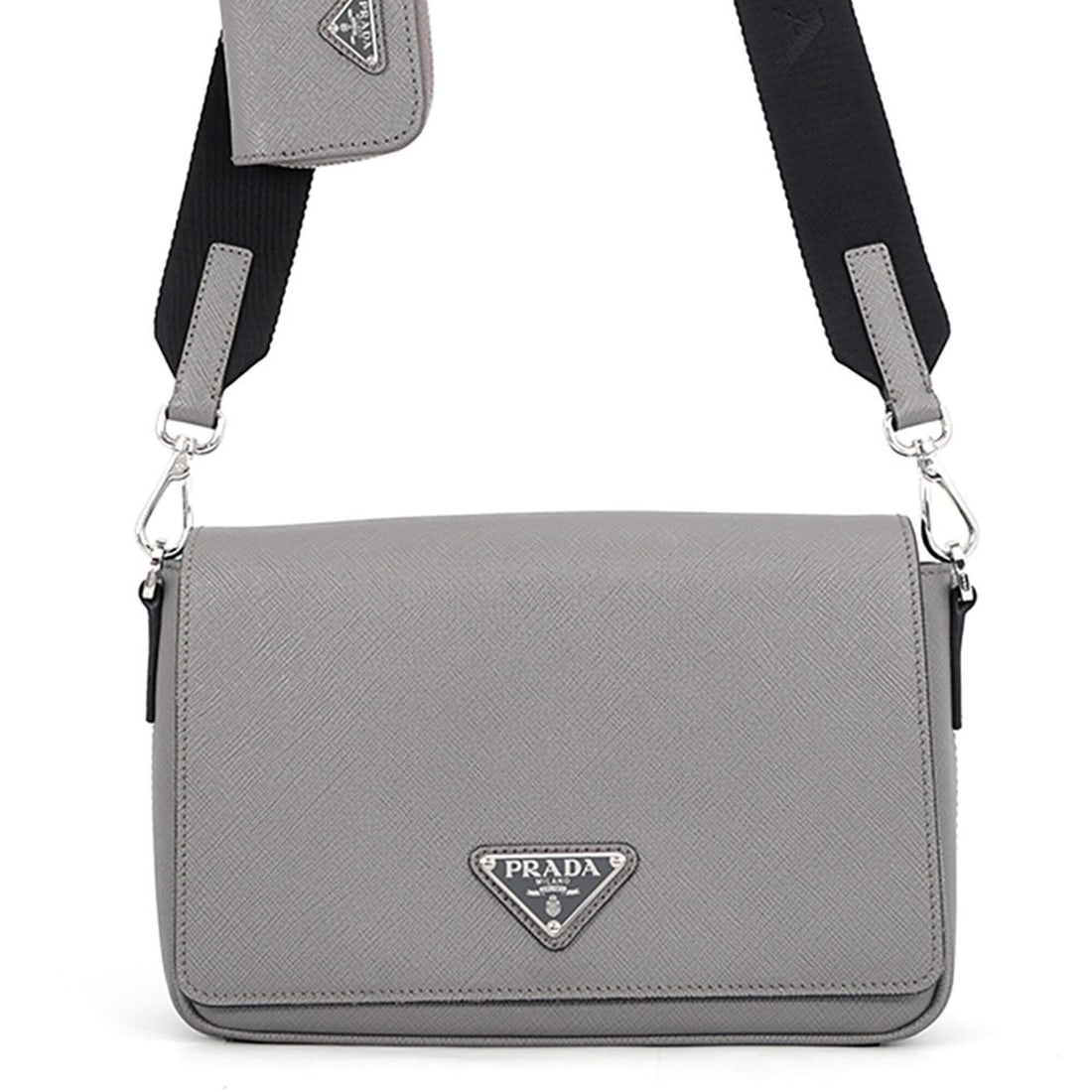 Prada Shoulder Bag Triangle Saffiano Leather 2VD059 PRADA Handbag: --- Catalog ---Category: SizeSize (HxWxD): 16cm x 23cm x 5.5cm / 6.29'' x 9.05'' x 2.16''Category: DesignType: Shoulder bagColor: Black, GrayGender: Men,WomenMaterial: Saffiano triangle , Leather