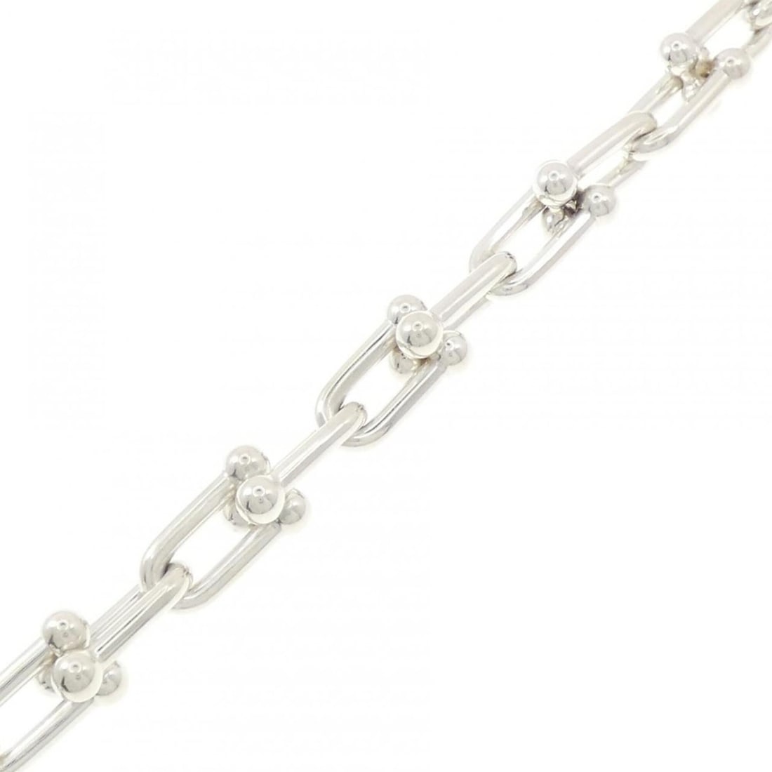 Tiffany HardWear Link Large Bracelet: --- Catalog ---Category: SizeLength: 22.5cm / 8.85''Category: DesignType: Charm braceletGender: WomenMaterial: Silver 925Category: GeneralBrand: Tiffany--- Item List ---Section: ConditionRanking: Rank