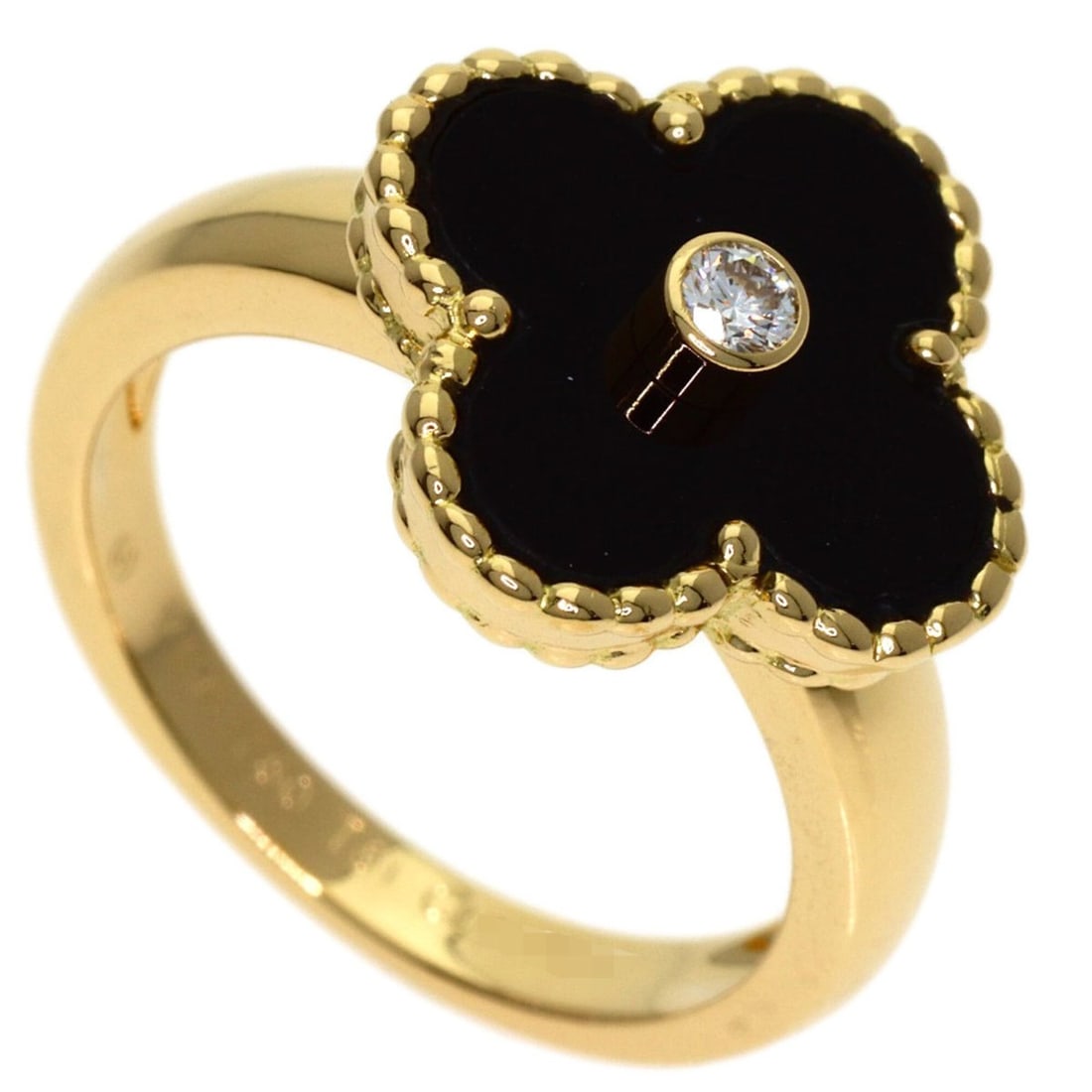 Van Cleef & Arpels Vintage Alhambra Diamond Onyx Ring #51 18K Yellow Gold Women's: --- Catalog ---Category: SizeJP Size: 11US Size: 6Category: DesignType: Band ringGender: WomenMaterial: Yellow gold (18K)Category: GeneralBrand: Van Cleef & Arpels--- Item List ---Section: ConditionRa