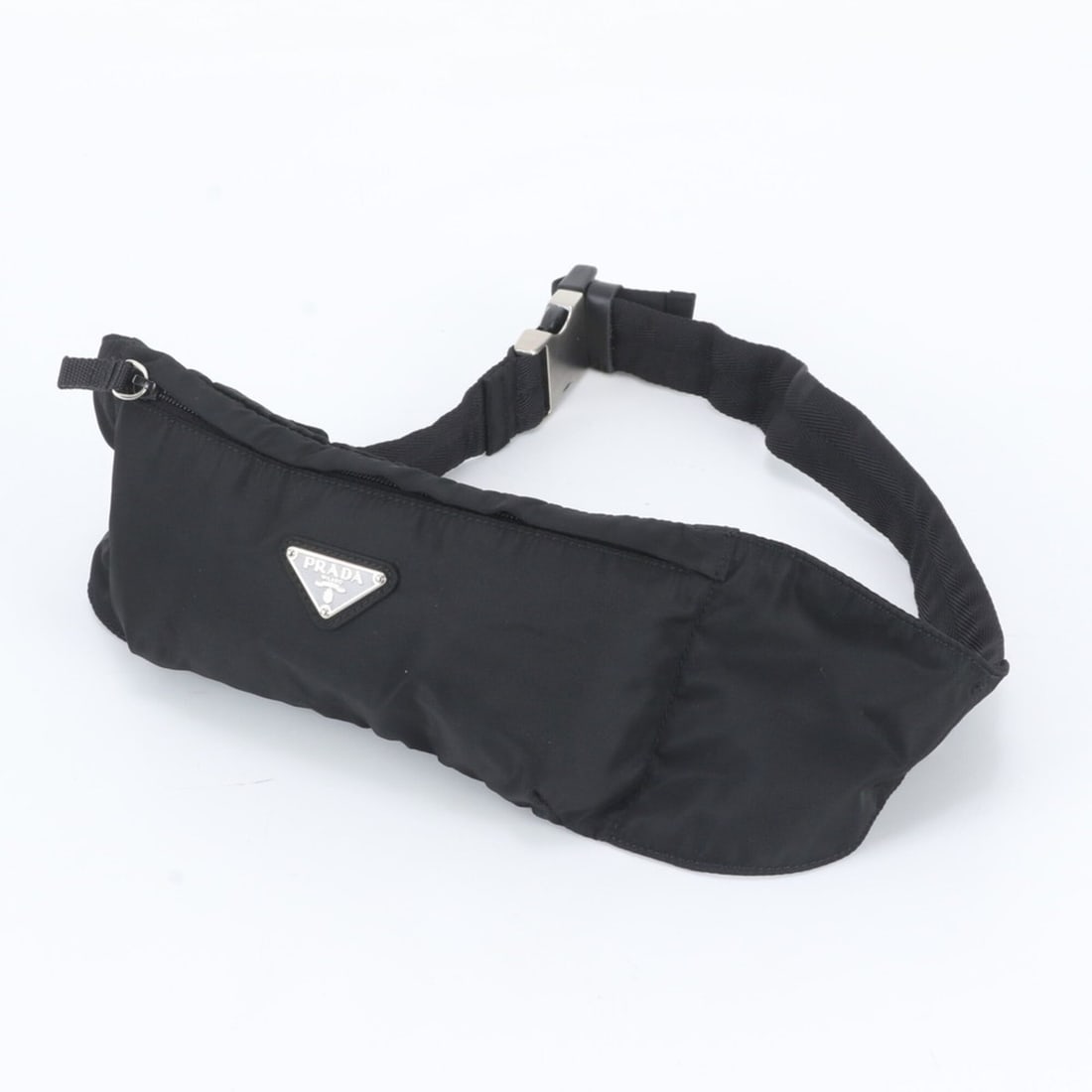 Prada Tessuto Nylon Triangle Logo Body Bag, 2-way Bag/Waist Pouch, Black, Men's: --- Catalog ---Category: SizeSize (HxWxD): 11cm x 23cm x 2cm / 4.33'' x 9.05'' x 0.78''Category: DesignType: Fanny pack, Sling bagColor: BlackGender: MenCategory: GeneralBrand: PradaCountry of Origin: