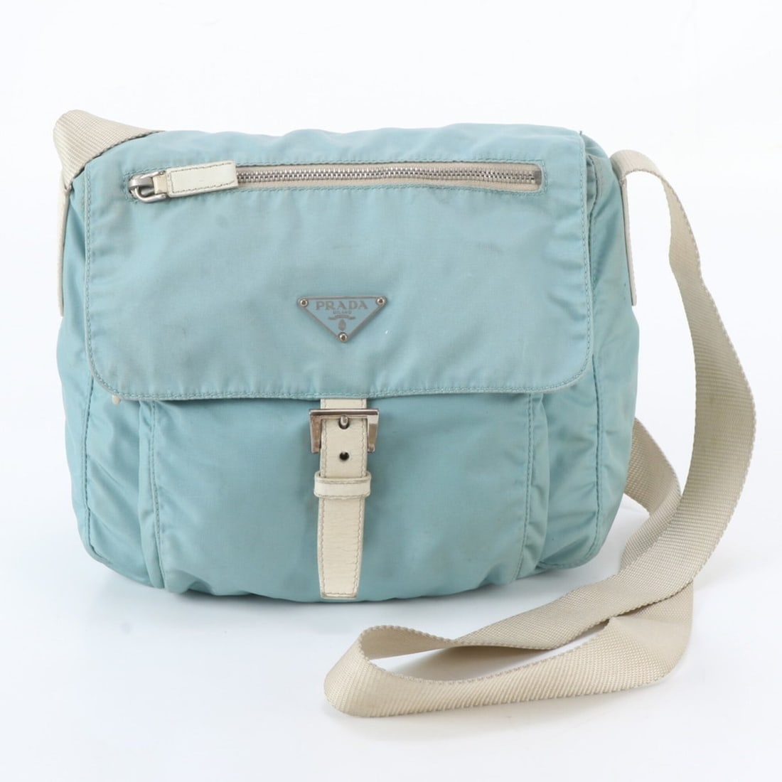 Prada Tessuto Nylon Triangle Logo Leather Shoulder Bag for Women: --- Catalog ---Category: SizeSize (HxWxD): 17cm x 23cm x 8cm / 6.69'' x 9.05'' x 3.14''Category: DesignType: Shoulder bagColor: Beige, BlueGender: WomenMaterial: Nylon , Leather Category: GeneralBrand