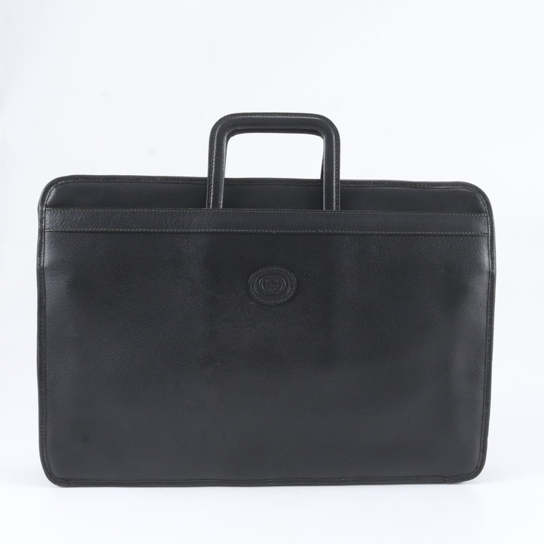 Gucci Old Leather Business Bag Briefcase Tote Black Men's: --- Catalog ---Category: SizeSize (HxWxD): 30cm x 43cm x 6cm / 11.81'' x 16.92'' x 2.36''Category: DesignType: Briefcase, Tote bagColor: BlackGender: MenMaterial: Leather Category: GeneralBrand: Gucci
