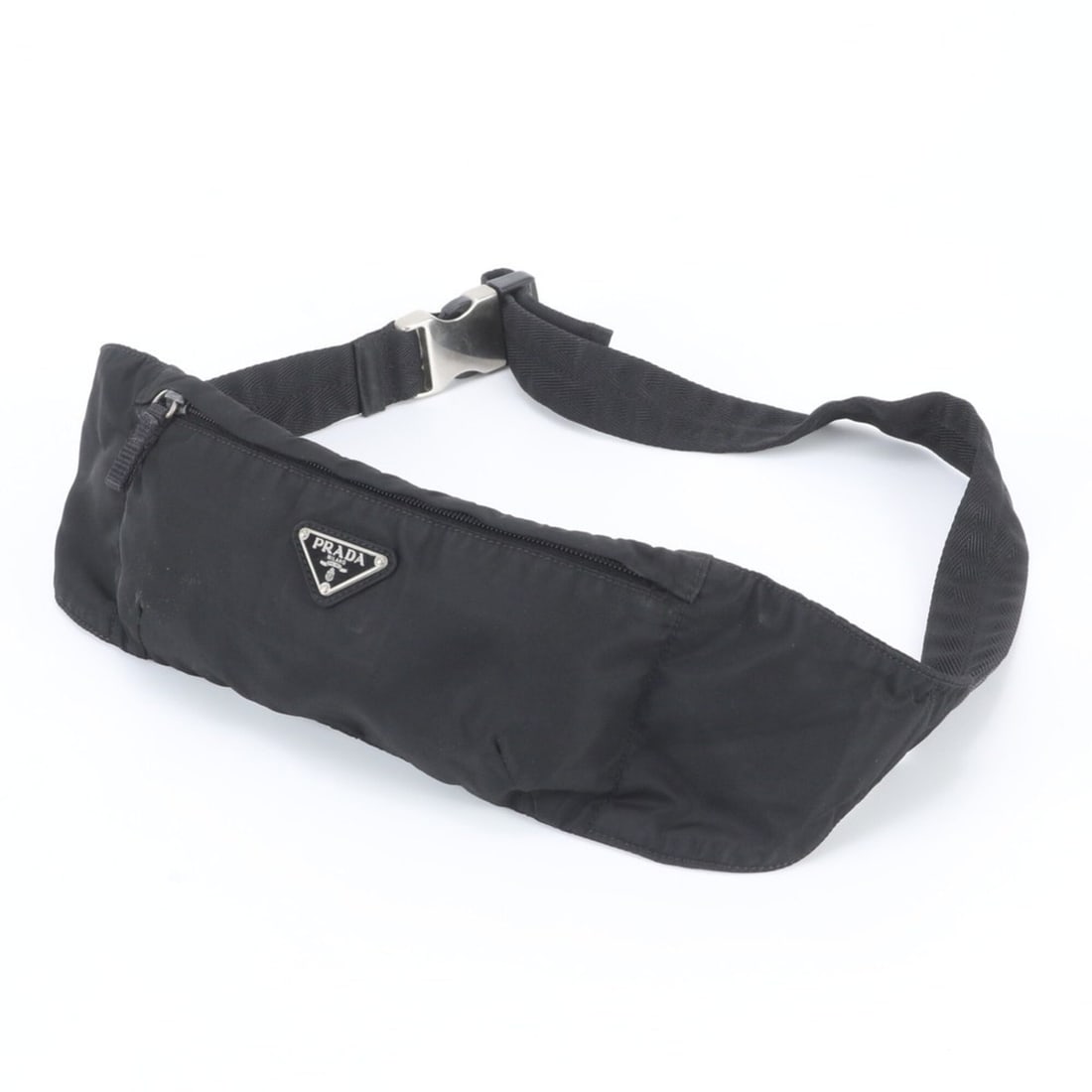 Prada Tessuto Nylon Triangle Logo Body Bag Waist Pouch Shoulder for Men: --- Catalog ---Category: SizeSize (HxWxD): 15cm x 20cm x 5cm / 5.9'' x 7.87'' x 1.96''Category: DesignType: Pouch, Shoulder bag, Sling bagColor: BlackGender: MenMaterial: Nylon Category: