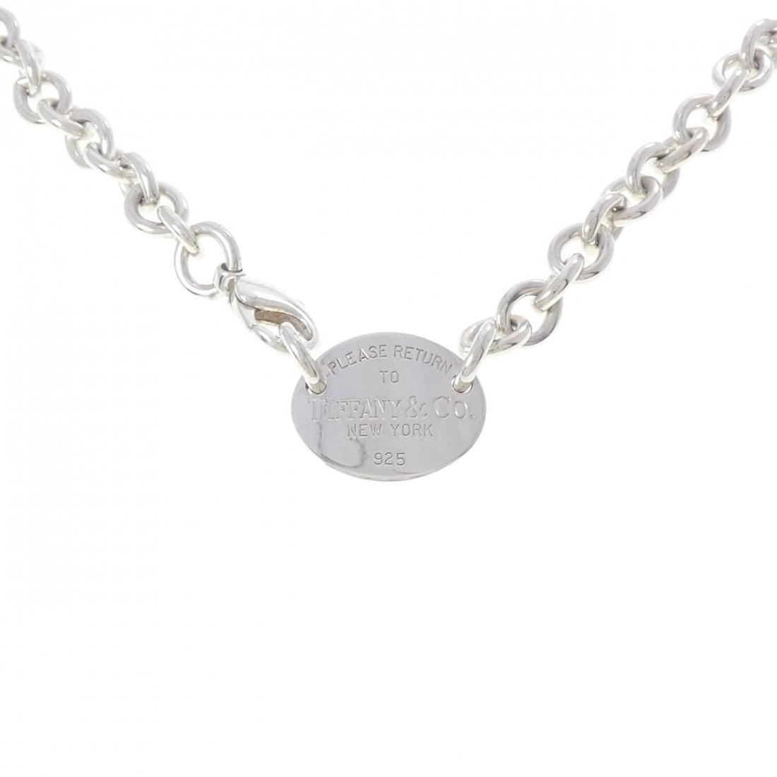 Tiffany & Co. Return to Necklace: --- Catalog ---Category: SizePendant Size: 17.9mm / 0.7''Neck Circumference: 39 cm / 15.35''Category: DesignGender: WomenMaterial: Silver 925Necklace Type: NecklaceCategory: GeneralBrand: Tiffany---