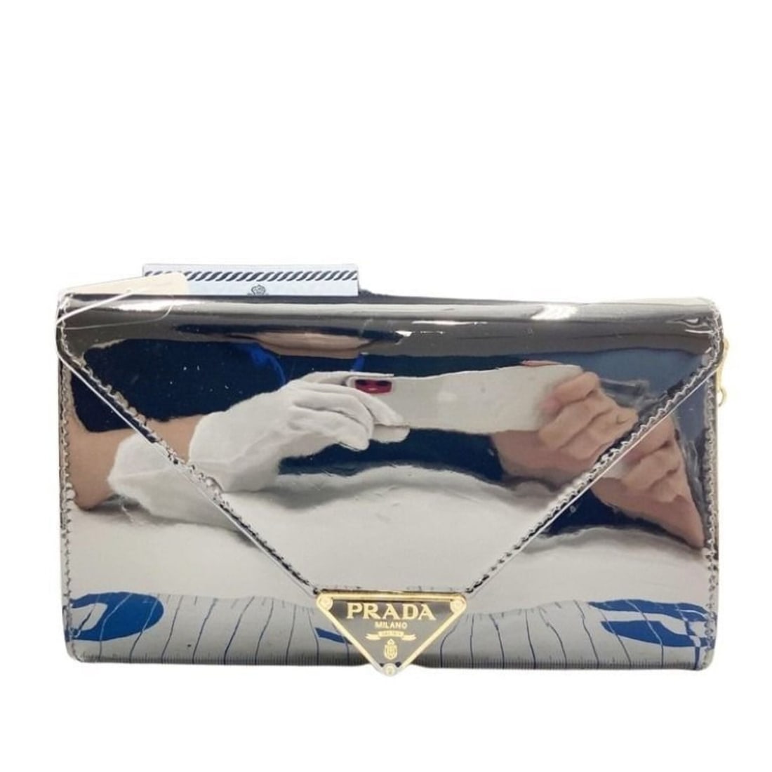 PRADA Shoulder Bag Triangle Togo 1BP051 Black Patent Leather Women's Chain: --- Catalog ---Category: SizeSize (HxWxD): 12cm x 20cm x 3cm / 4.72'' x 7.87'' x 1.18''Category: DesignType: Shoulder bagColor: BlackGender: WomenClosure: FlapMaterial: Patent leather Inner Pocket: Ca