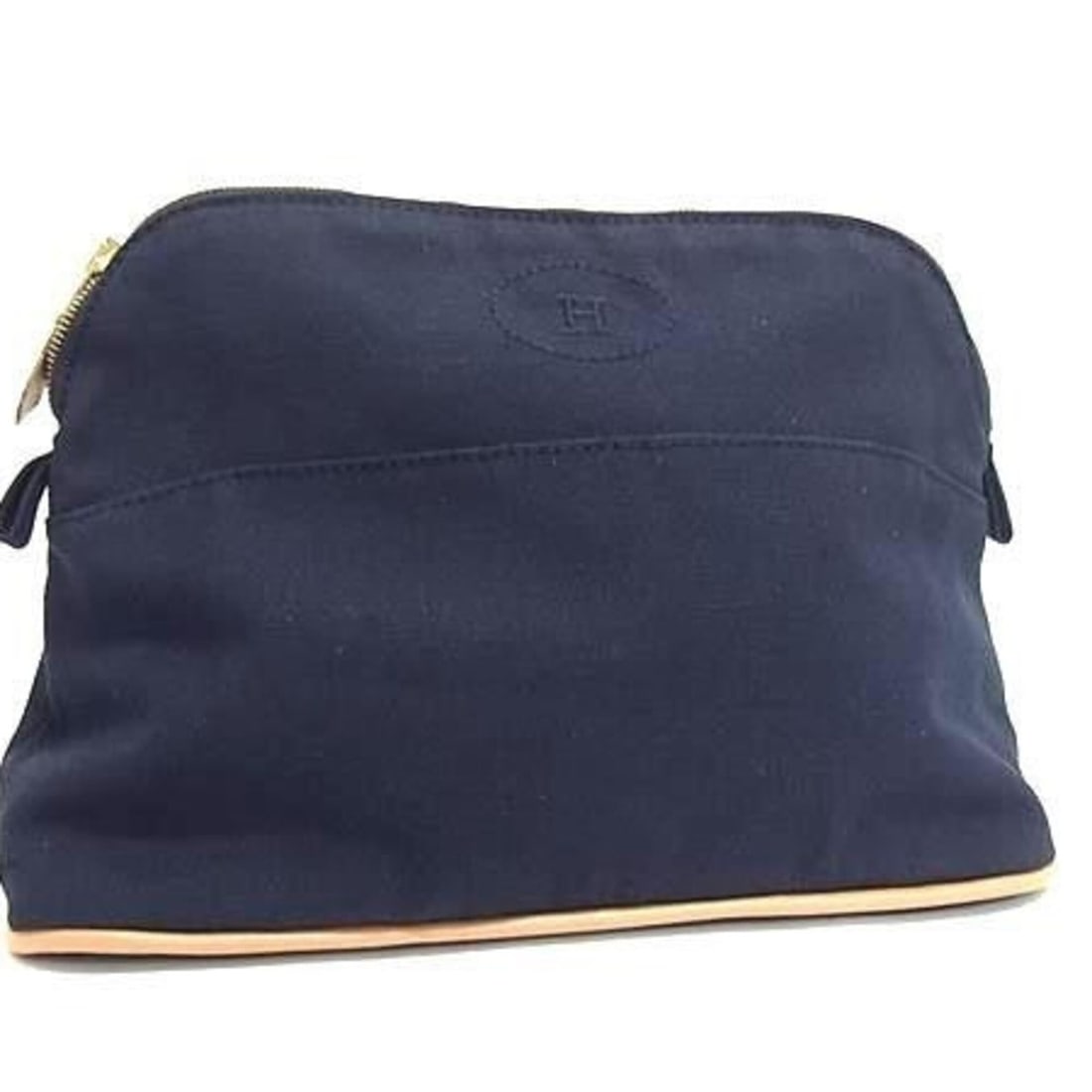 HERMES Bolide Pouch 25 Navy Canvas for Men and Women: --- Catalog ---Category: SizeSize (HxWxD): 17cm x 25cm x 8cm / 6.69'' x 9.84'' x 3.14''Category: DesignType: PouchColor: NavyGender: Men,WomenMaterial: Canvas Category: GeneralBrand: HermesCountry of 
