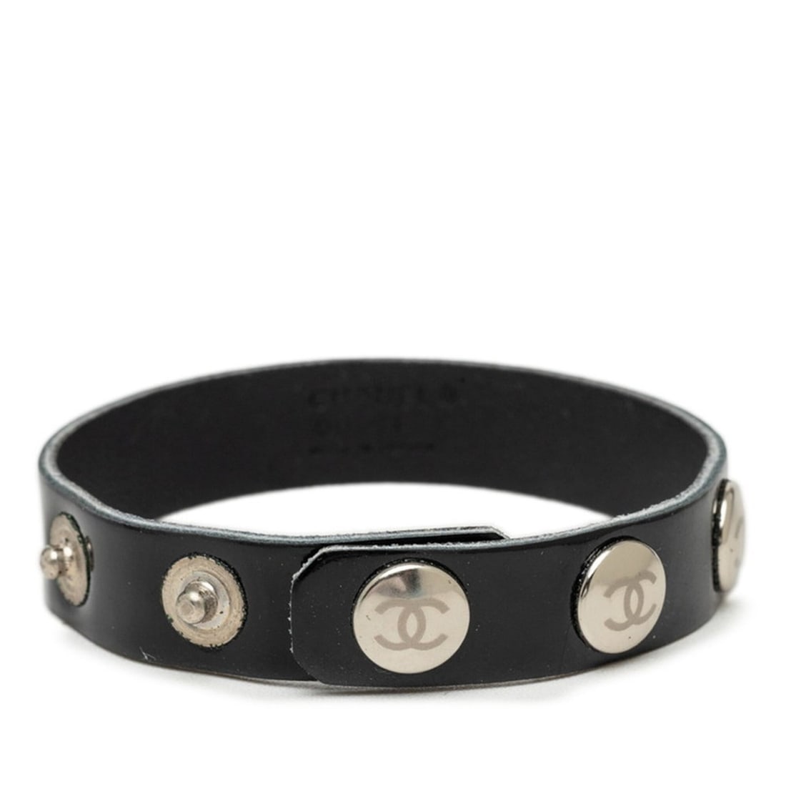 Chanel Coco Mark Bracelet 00T Black Patent Leather Women's CHANEL: --- Catalog ---Category: SizeLength: 13cm - 18cm / 5.11'' - 7.08''Category: DesignType: Charm braceletColor: BlackGender: WomenMaterial: Patent leatherCategory: GeneralBrand: Chanel--- Item List ---Se