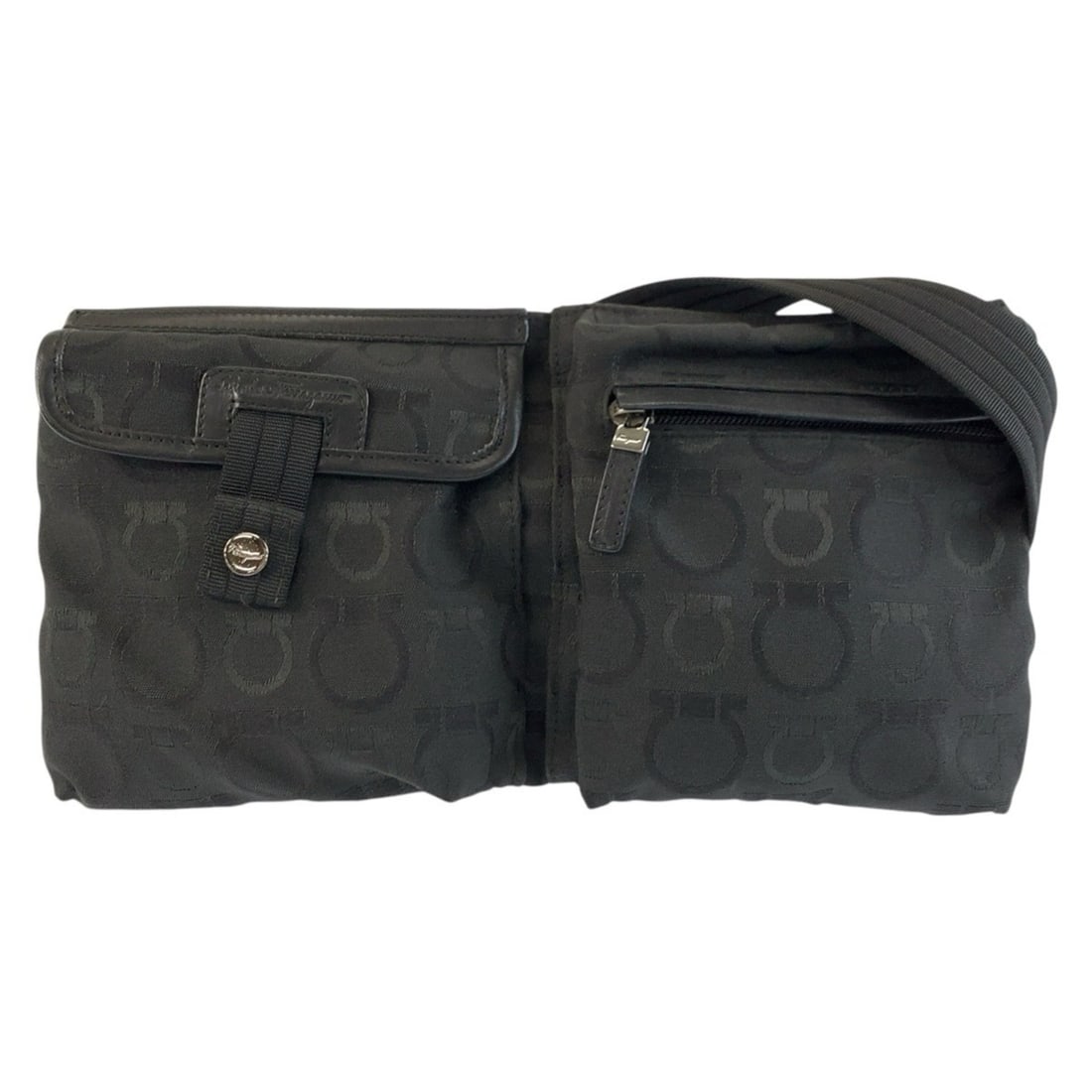 Salvatore Ferragamo Gancini pattern black canvas body bag/waist pouch EX-22 5811 for women.: --- Catalog ---Category: SizeSize (HxWxD): 15cm x 29cm x 2cm / 5.9'' x 11.41'' x 0.78''Category: DesignType: Sling bagColor: BlackGender: WomenMaterial: Canvas Category: GeneralMPN: EX-22 5811Brand: S