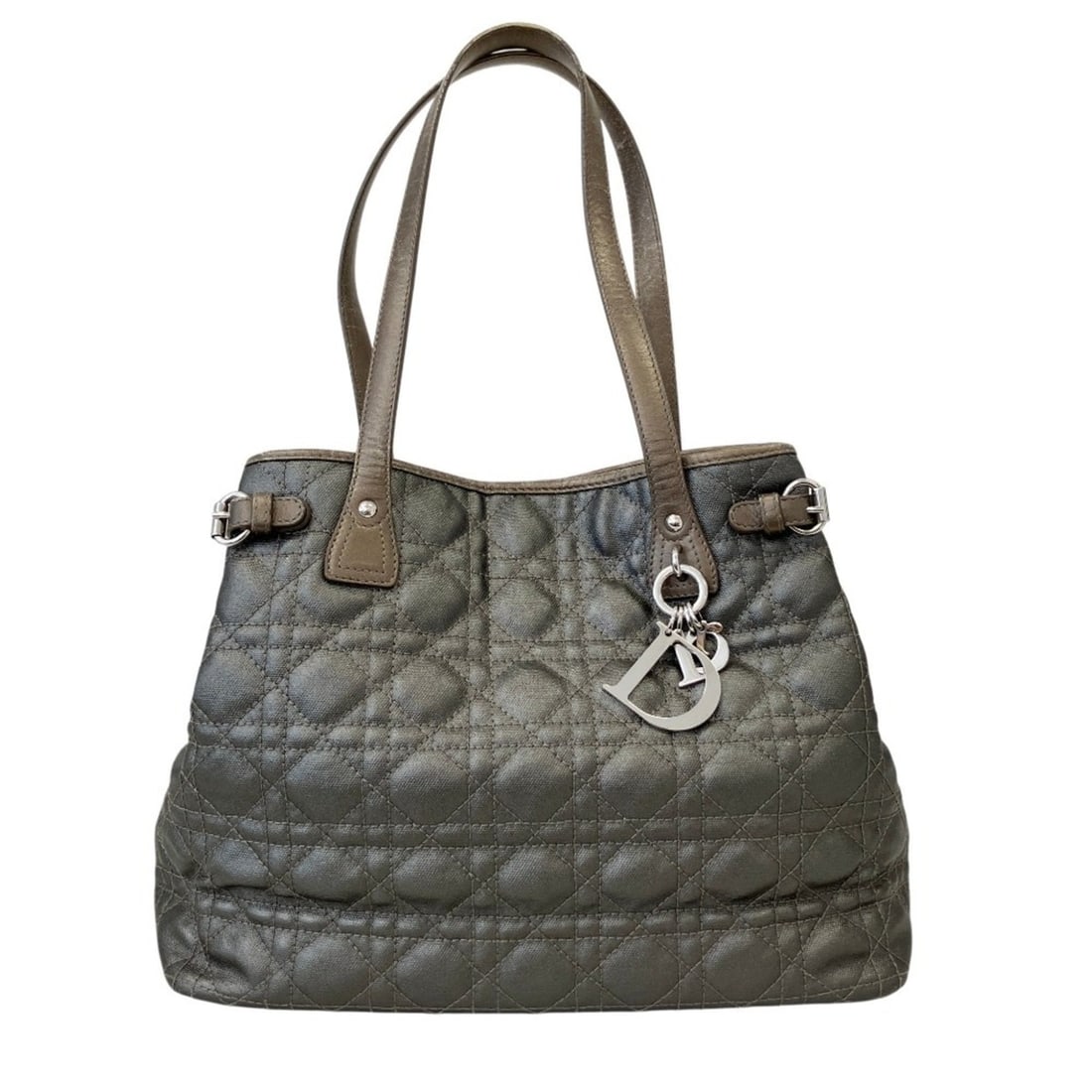Christian Dior Panarea Cannage Coated Canvas Tote Bag 01-BO-0111 Gray Women's: --- Catalog ---Category: SizeSize (HxWxD): 24.5cm x 31cm x 15cm / 9.64'' x 12.2'' x 5.9''Category: DesignType: Tote bagColor: GrayGender: WomenMaterial: Coated canvas Category: GeneralBrand: Christian