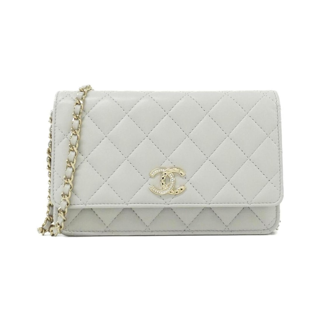 Chanel AP4337 Wallet Chain: --- Catalog ---Category: SizeSize (HxWxD): 12cm x 19cm x 3.5cm / 4.72'' x 7.48'' x 1.37''Category: DesignType: Chain/Shoulder walletColor: GrayGender: WomenMaterial: Leather Leather/Fur Type: Lambskin