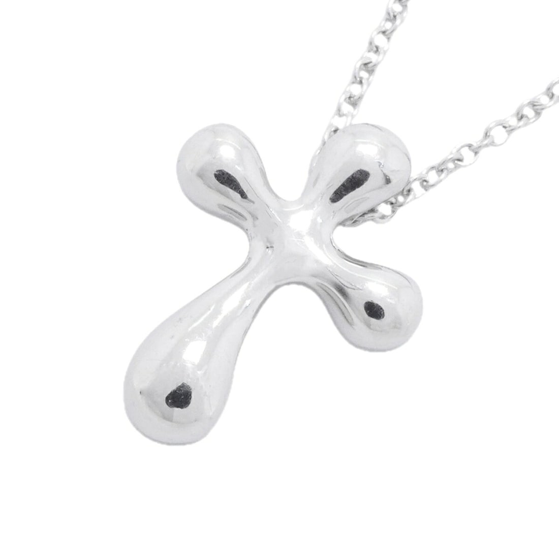 Tiffany & Co. Small Cross Necklace, Platinum 950, for Women: --- Catalog ---Category: SizePendant Size: 15.8mm x 11.8mm / 0.62'' x 0.46''Neck Circumference: 41 cm / 16.14''Category: DesignGender: WomenMaterial: Platinum 950Necklace Type: NecklaceCategory: Gener