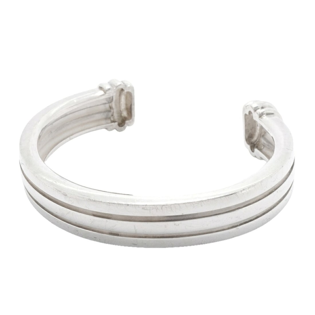 Tiffany & Co. Grooved Cuff Bangle, Sterling Silver 925, Women's: --- Catalog ---Category: SizeLength: 16cm / 6.29''Category: DesignType: BangleGender: WomenMaterial: Silver 925Category: GeneralBrand: Tiffany--- Item List ---Section: ConditionRanking: Rank AB Used -