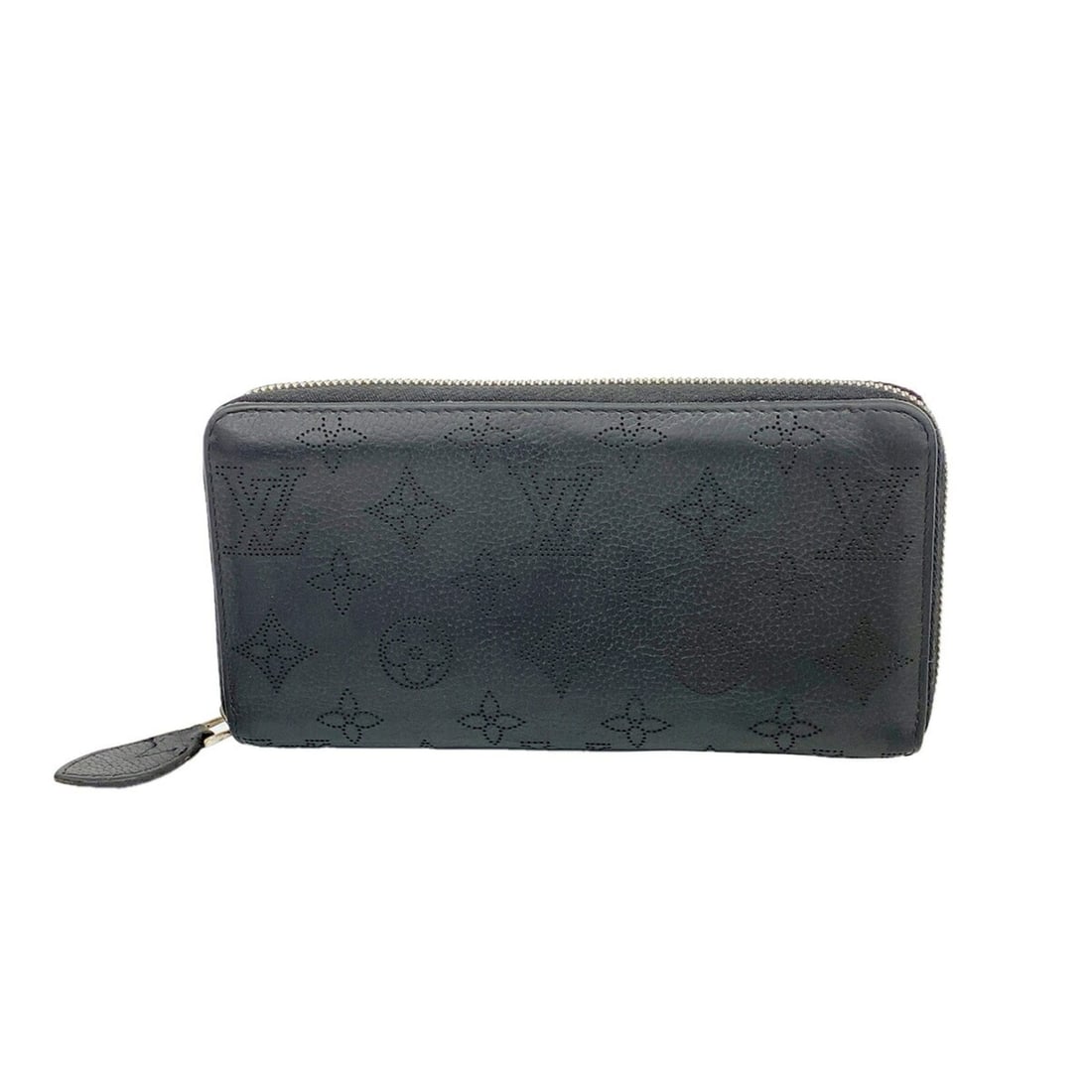 Louis Vuitton Mahina Zippy Wallet M61867 Noir (Men's/Women's): --- Catalog ---Category: SizeSize (HxWxD): 10.5cm x 19.5cm x 2.5cm / 4.13'' x 7.67'' x 0.98''Category: DesignType: Long wallet (bi-fold)Color: NoirGender: Men,WomenCategory: GeneralMPN: M61867Brand: L