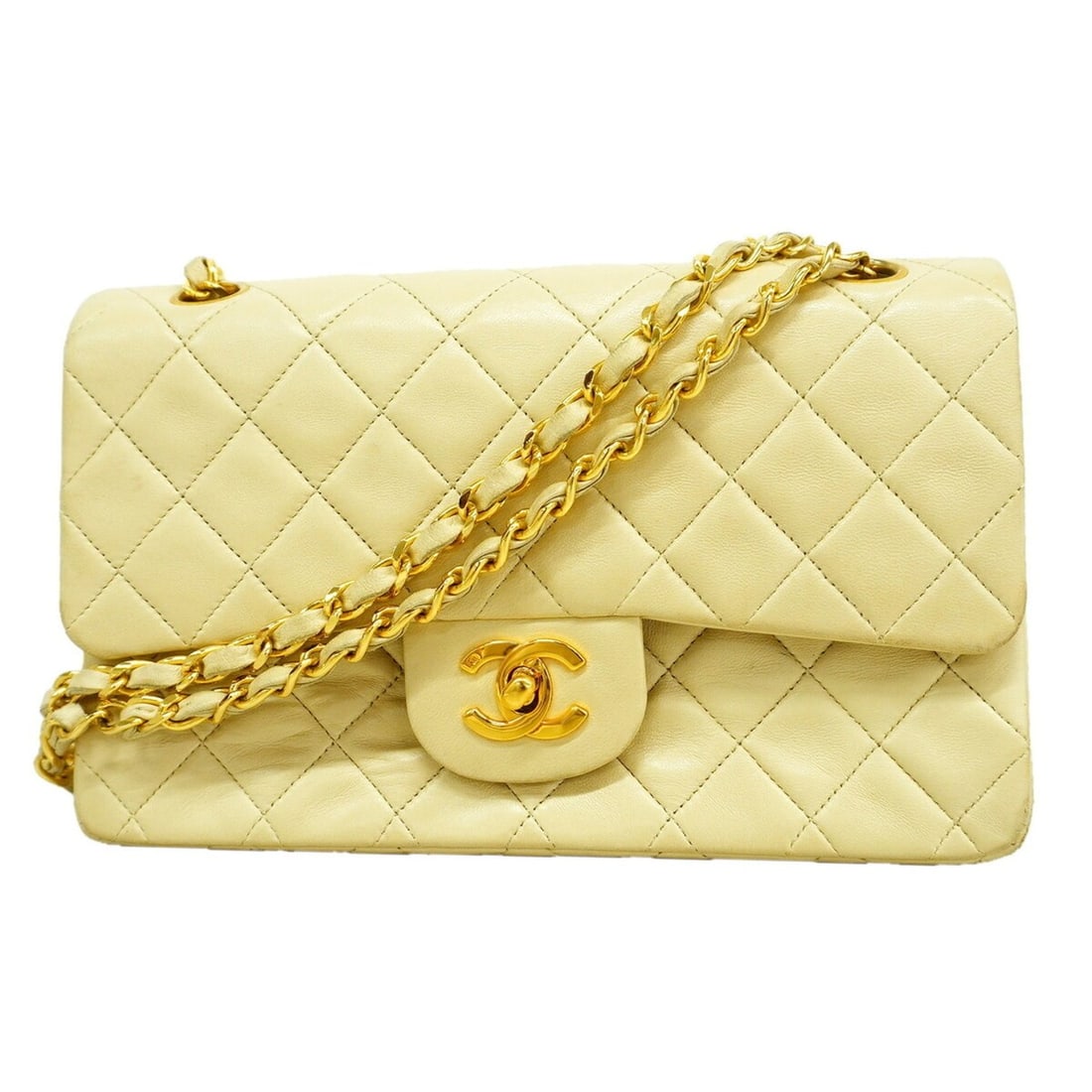 Chanel Matelassé Shoulder Bag, Double Flap, Chain, Lambskin, Ivory, Women's: --- Catalog ---Category: SizeSize (HxWxD): 14.5cm x 22.5cm x 6cm / 5.7'' x 8.85'' x 2.36''Category: DesignType: Shoulder bagColor: IvoryGender: WomenMaterial: Leather Hardware Color: GoldLeather/Fur T