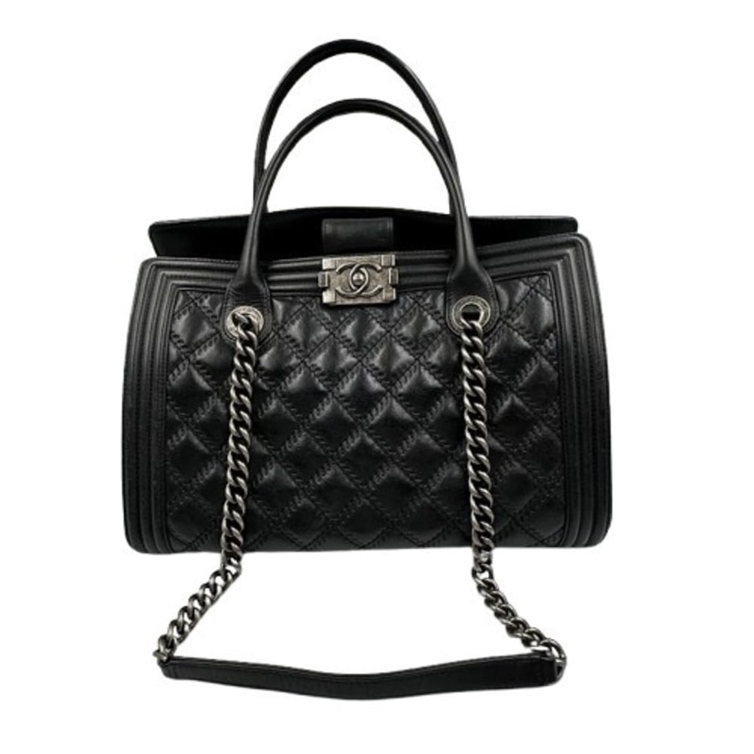 CHANEL Boy Chanel Chain Shoulder Bag, Black: --- Catalog ---Category: SizeSize (HxWxD): 22cm x 32cm x 20cm / 8.66'' x 12.59'' x 7.87''Category: DesignType: Shoulder bagColor: BlackGender: WomenMaterial: Leather Category: GeneralLine: Boy ChanelB
